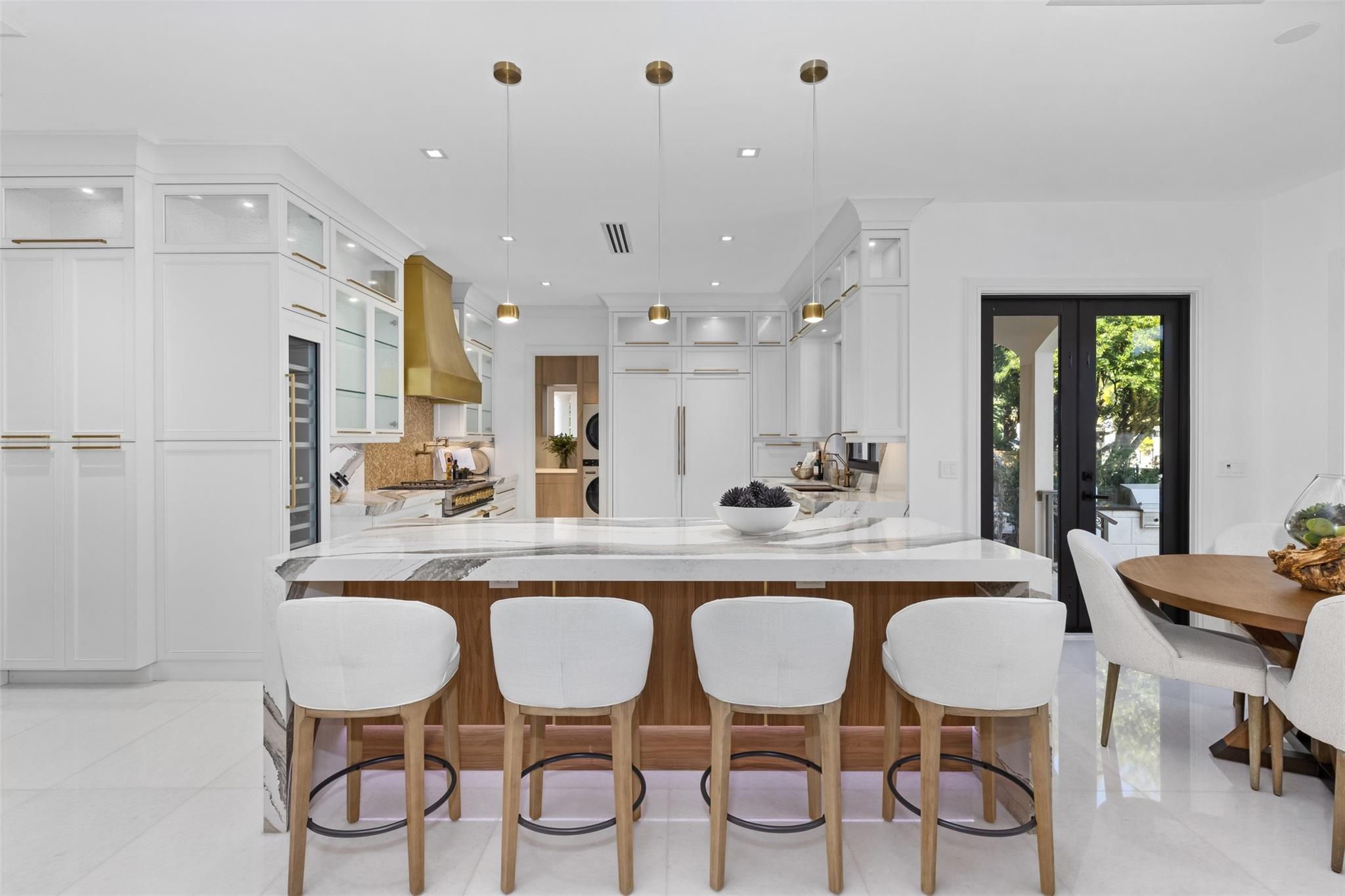 620 Coral Way Property Photo 11