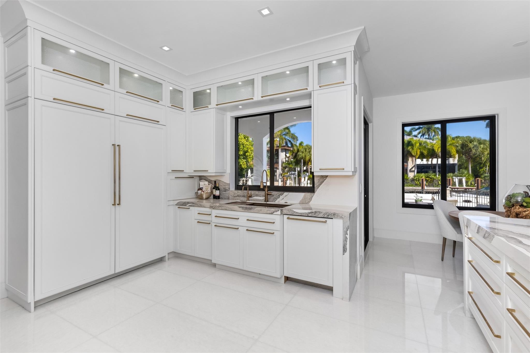 620 Coral Way Property Photo 14