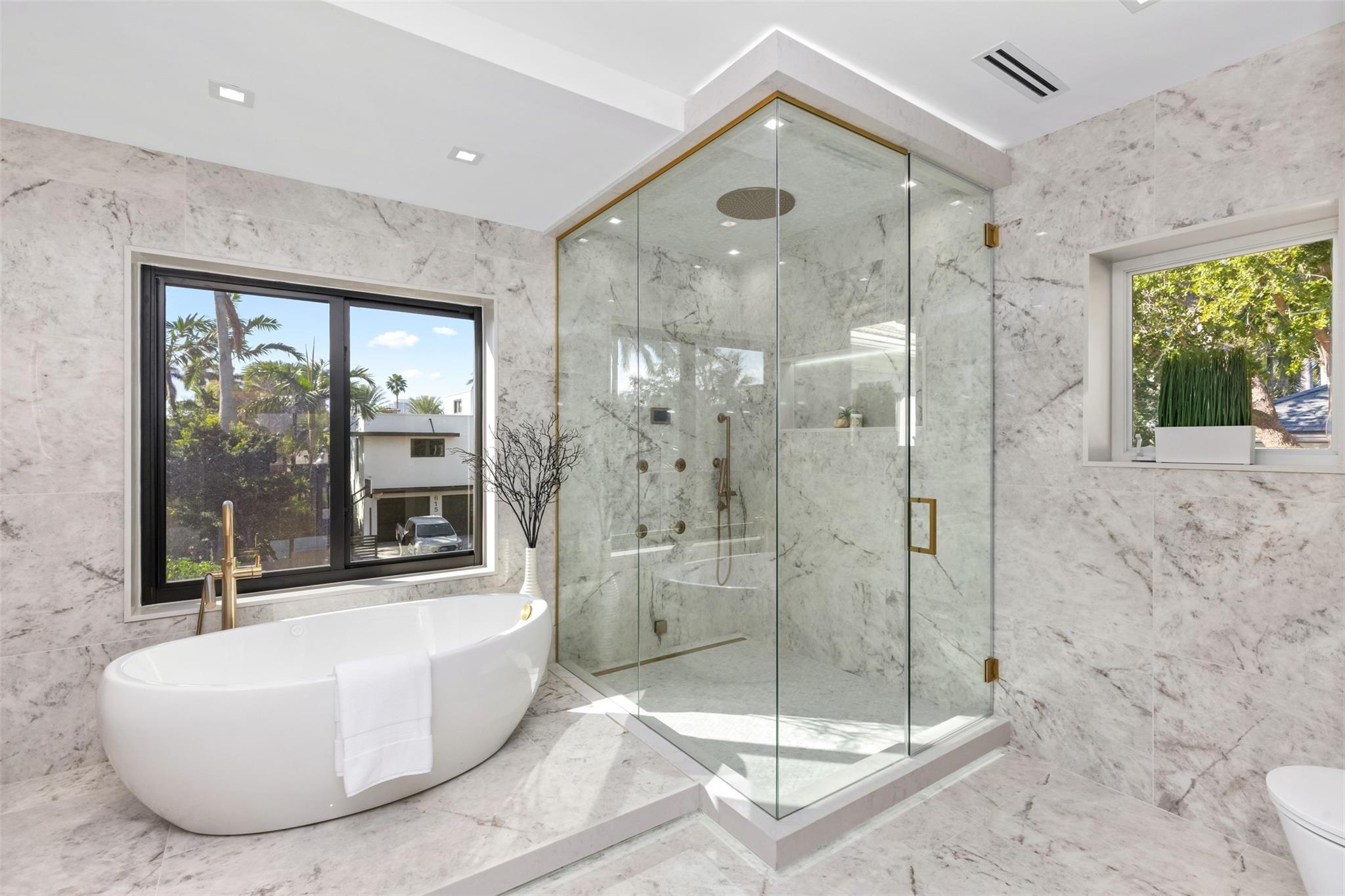 620 Coral Way Property Photo 33