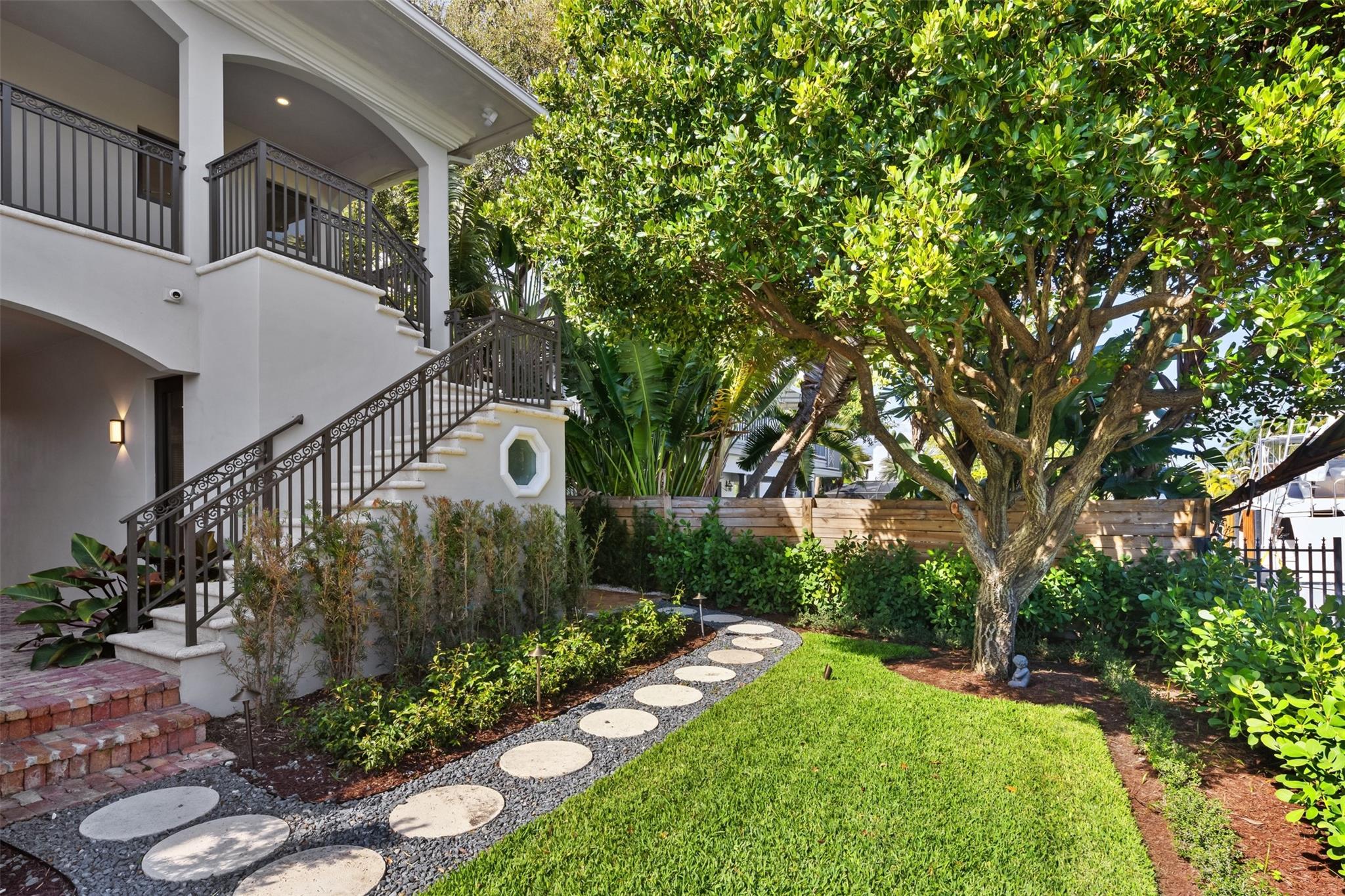 620 Coral Way Property Photo 52