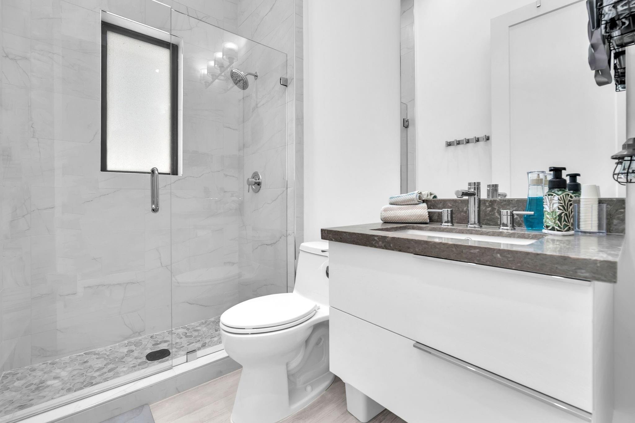 5827 Brookfield Cir W Property Photo 36