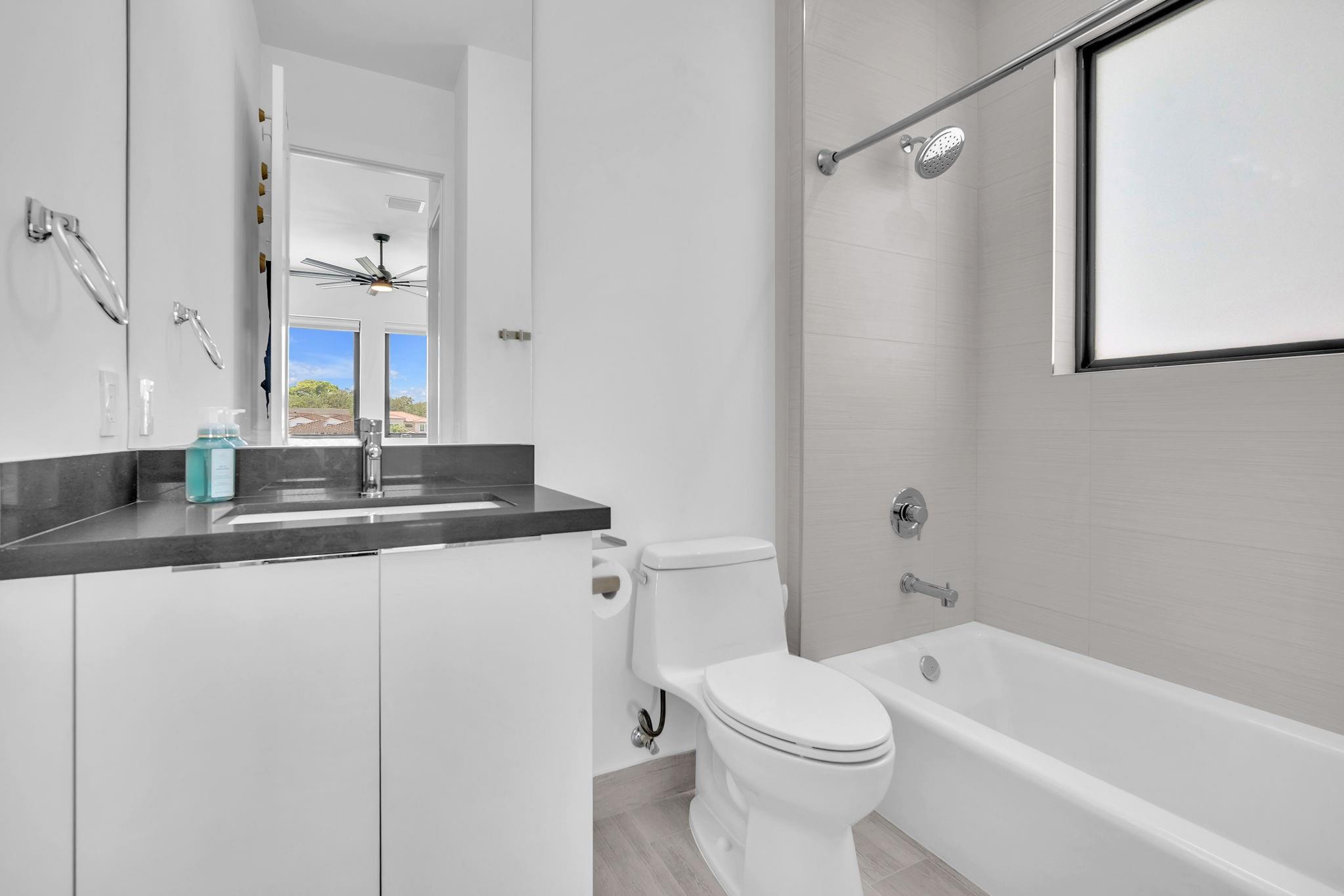 5827 Brookfield Cir W Property Photo 64