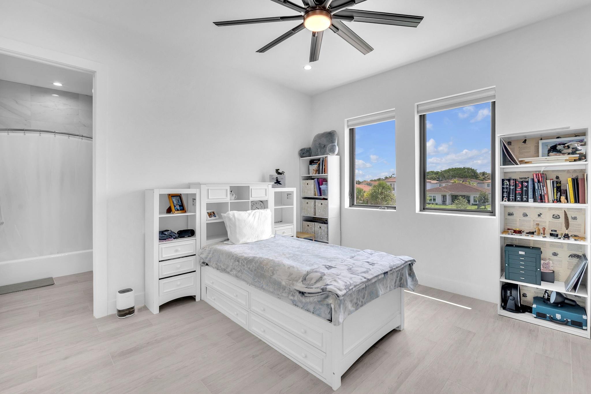5827 Brookfield Cir W Property Photo 69