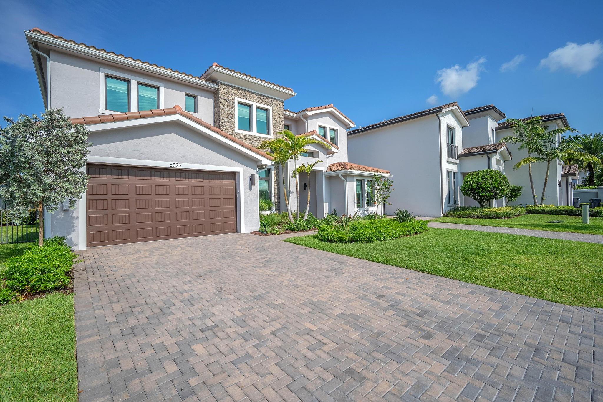 5827 Brookfield Cir W Property Photo 92