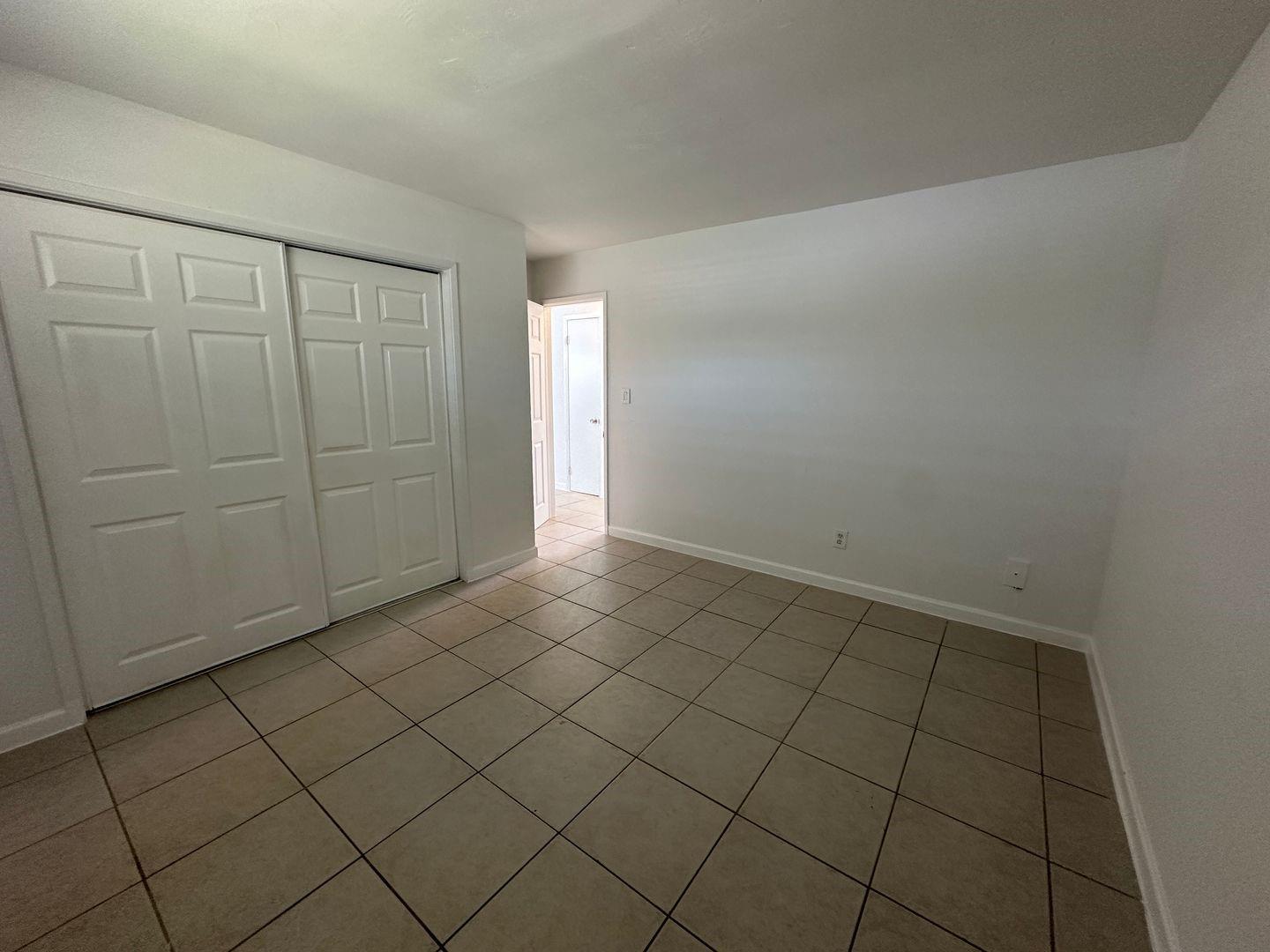 1010 Sw 16th Ave F Property Photo 7