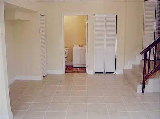 236 E 56th Street Property Photo 7