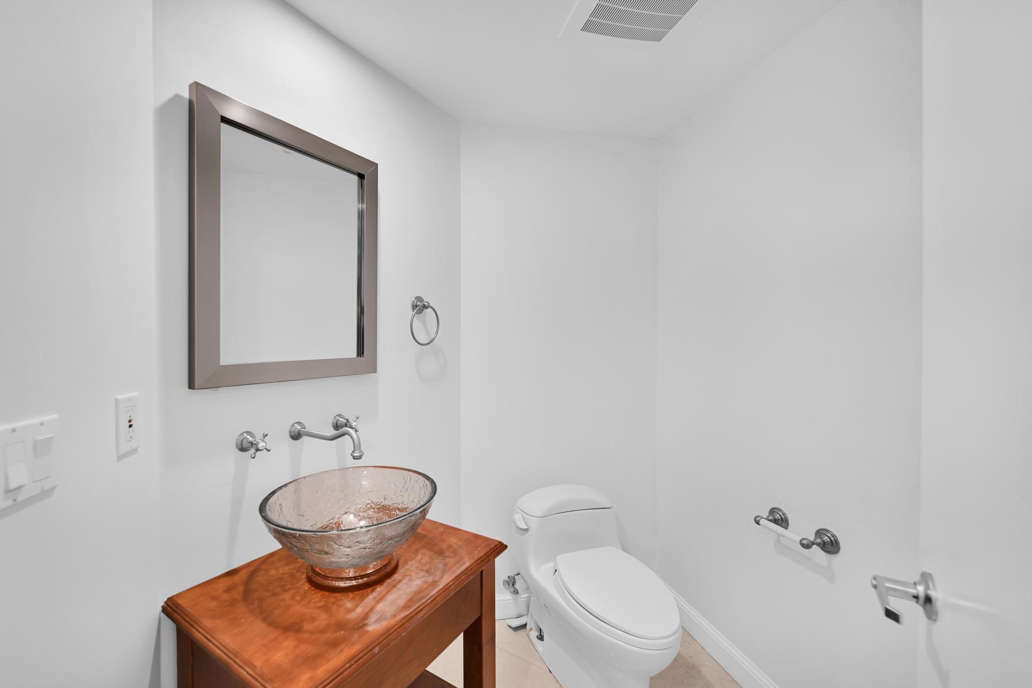 333 Las Olas Way 1807 Property Photo 8