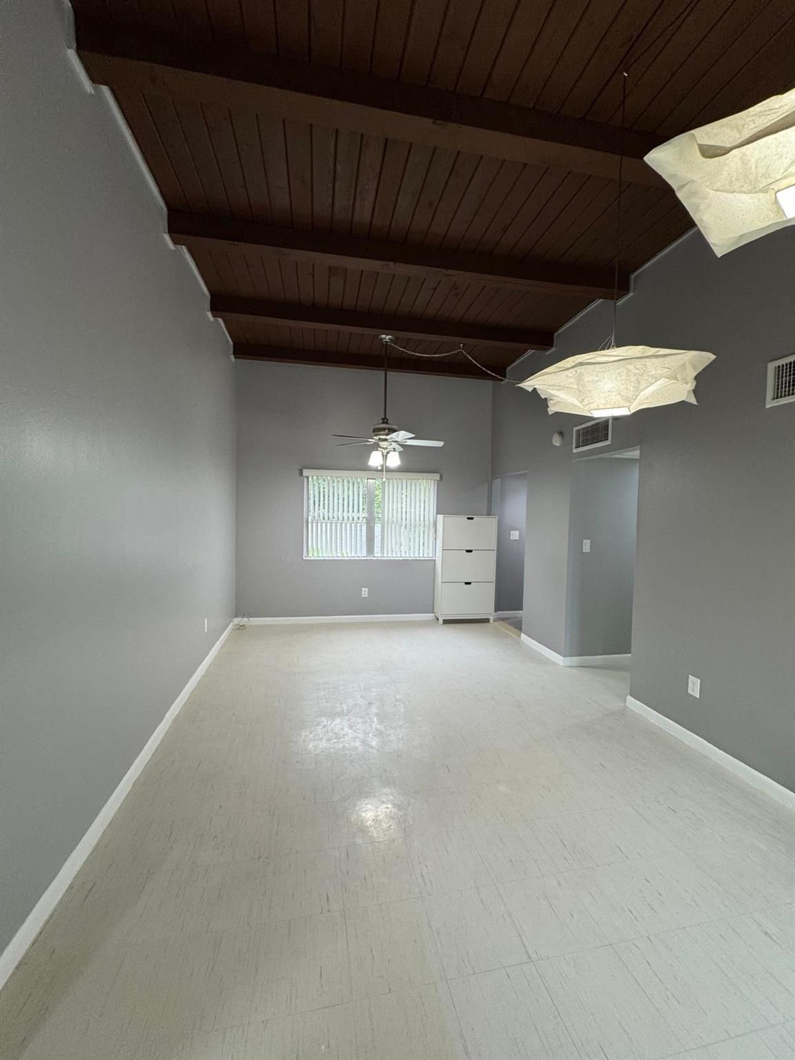 1313 SW 8th Ct 4 Property Photo 1