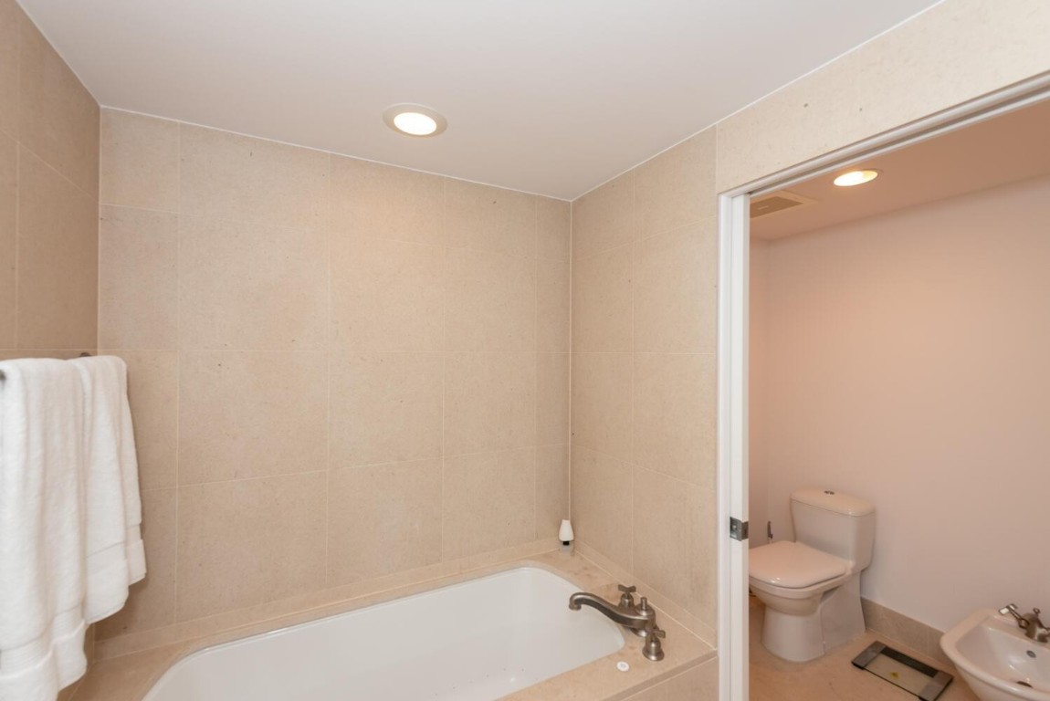 6899 Collins Avenue 908 Property Photo 14