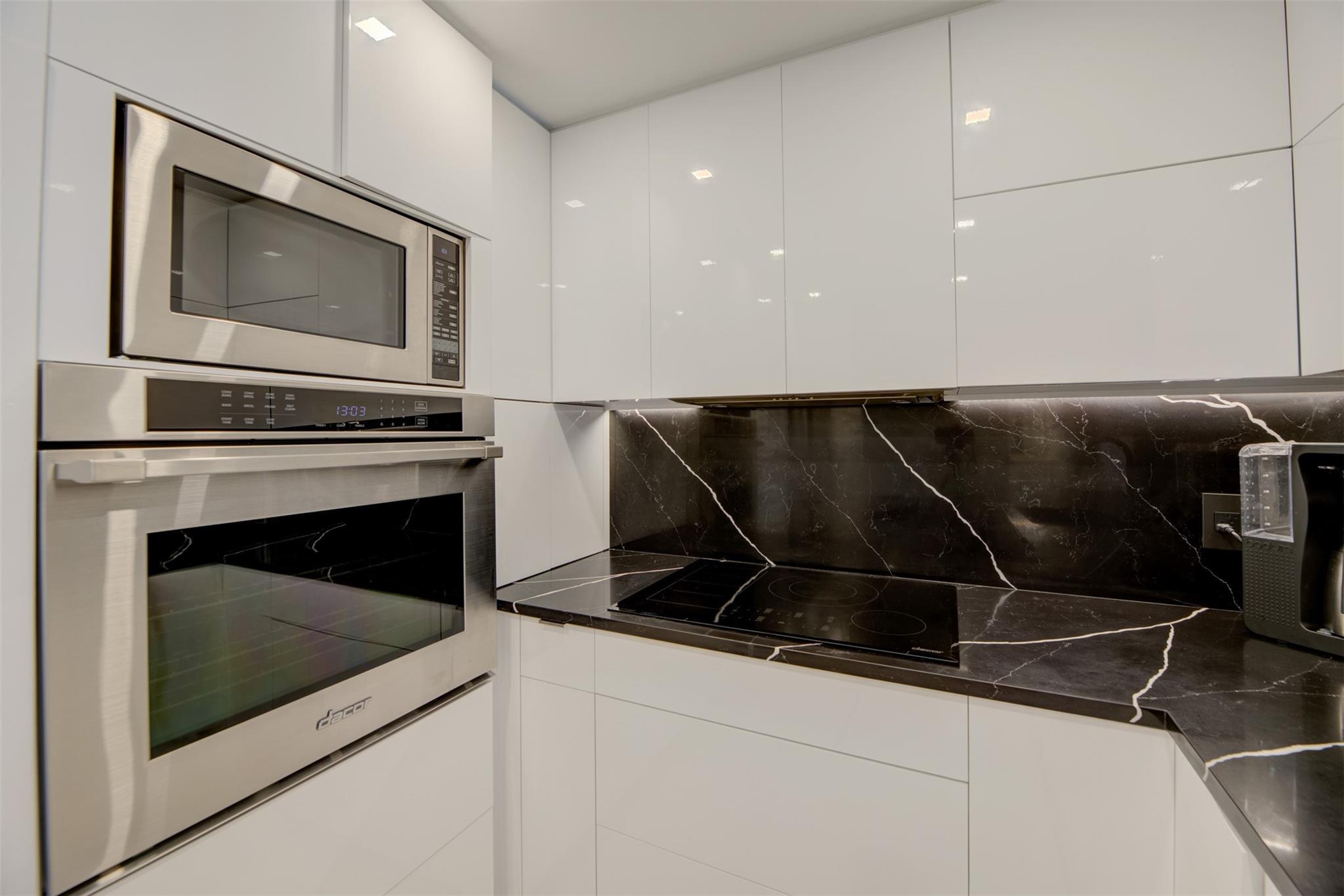 1 Las Olas Circle 404 Property Photo 17
