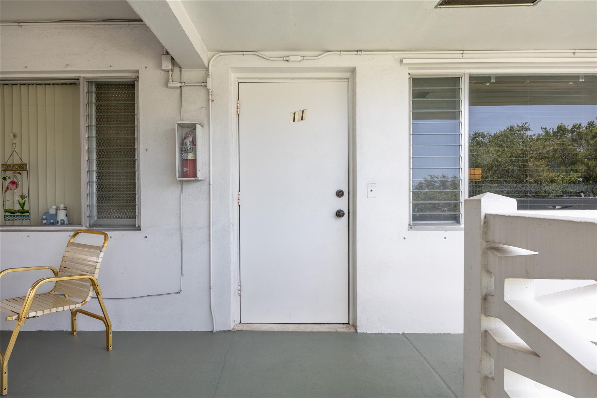 3847 S Circle Dr 11 Property Photo 2