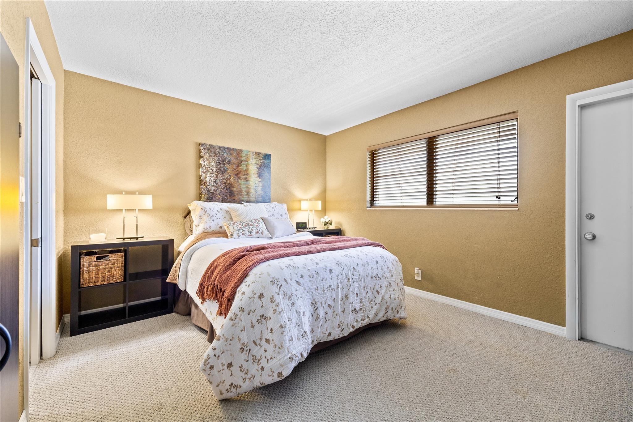 3847 S Circle Dr 11 Property Photo 15