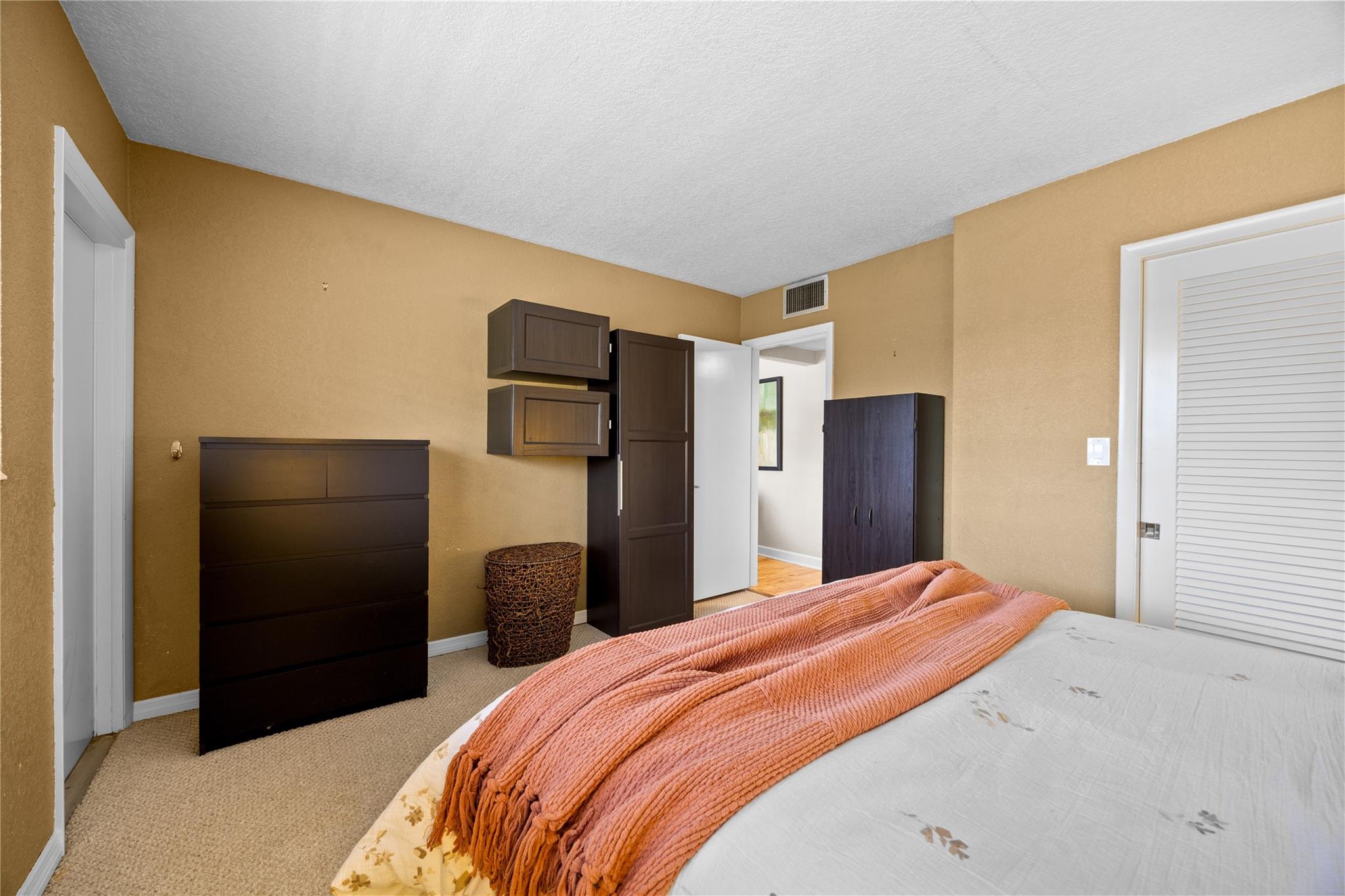 3847 S Circle Dr 11 Property Photo 17