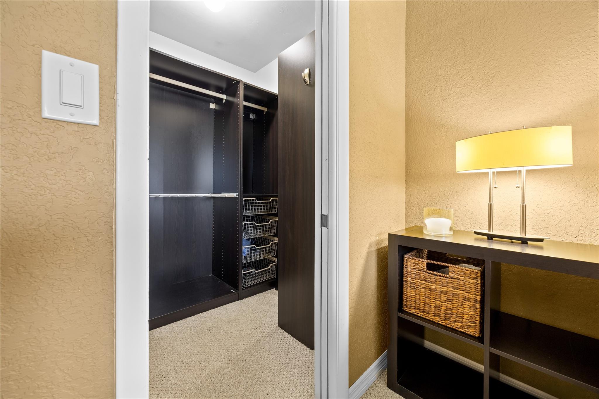 3847 S Circle Dr 11 Property Photo 18