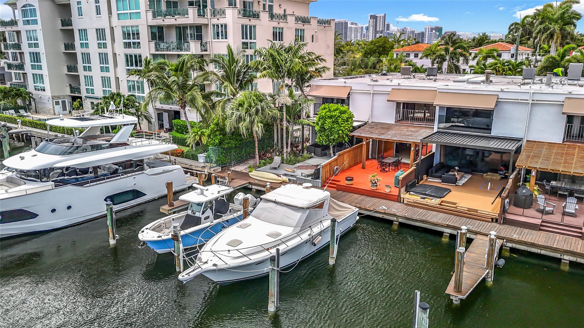 424 Hendricks Isle 11