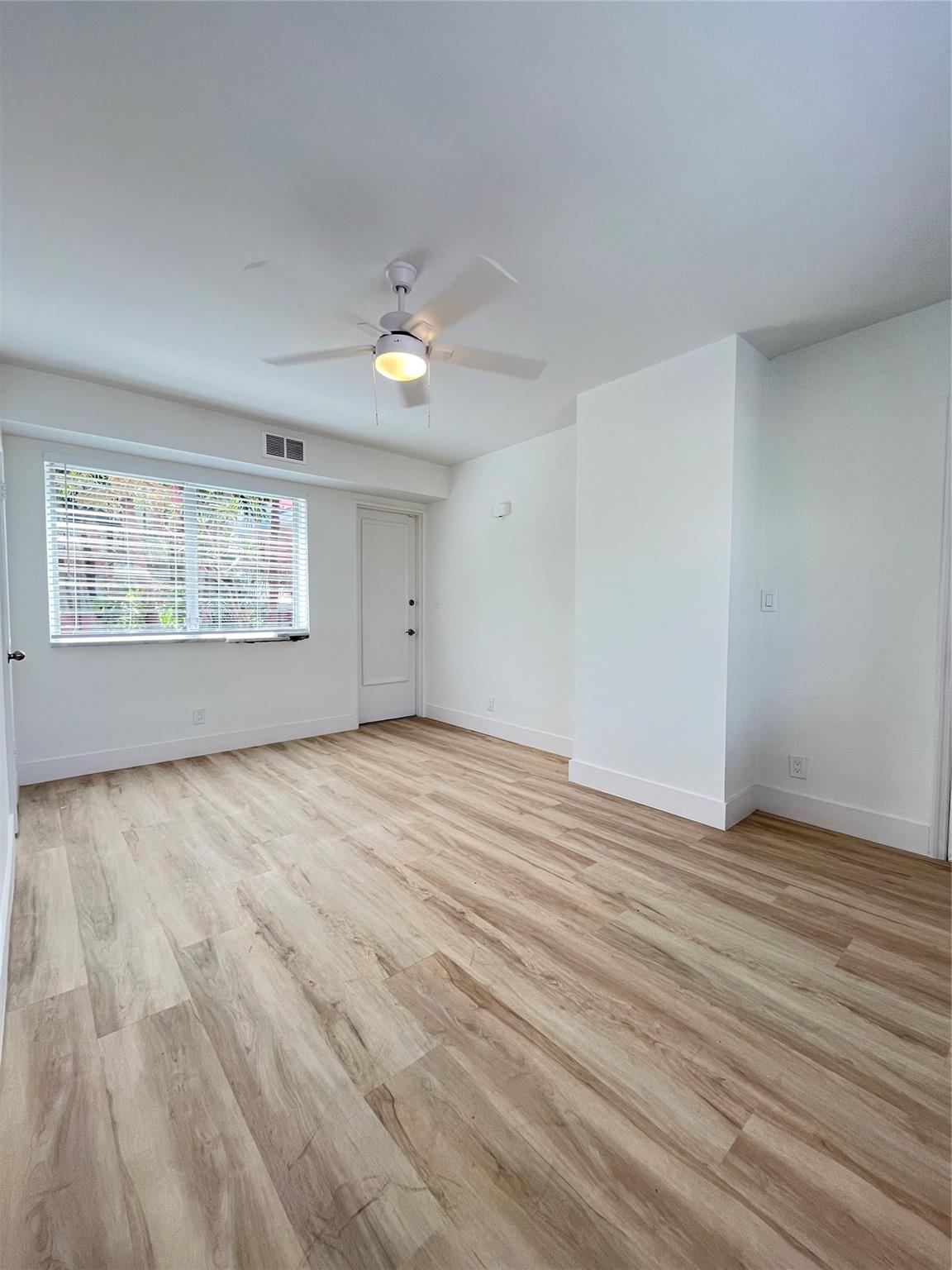 2 Isle Of Venice Drive 5 Property Photo 2