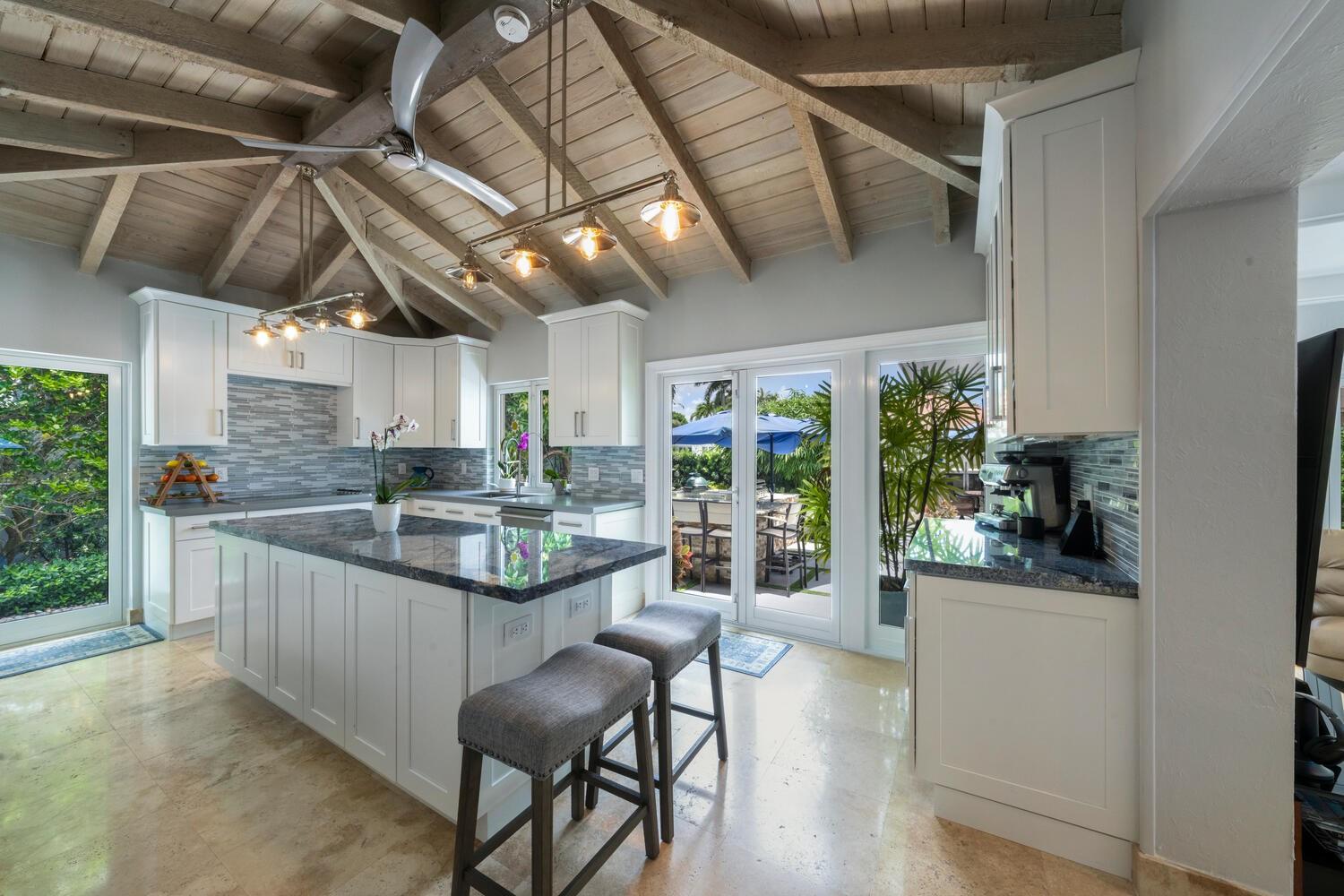2319 Castilla Isle Property Photo 13