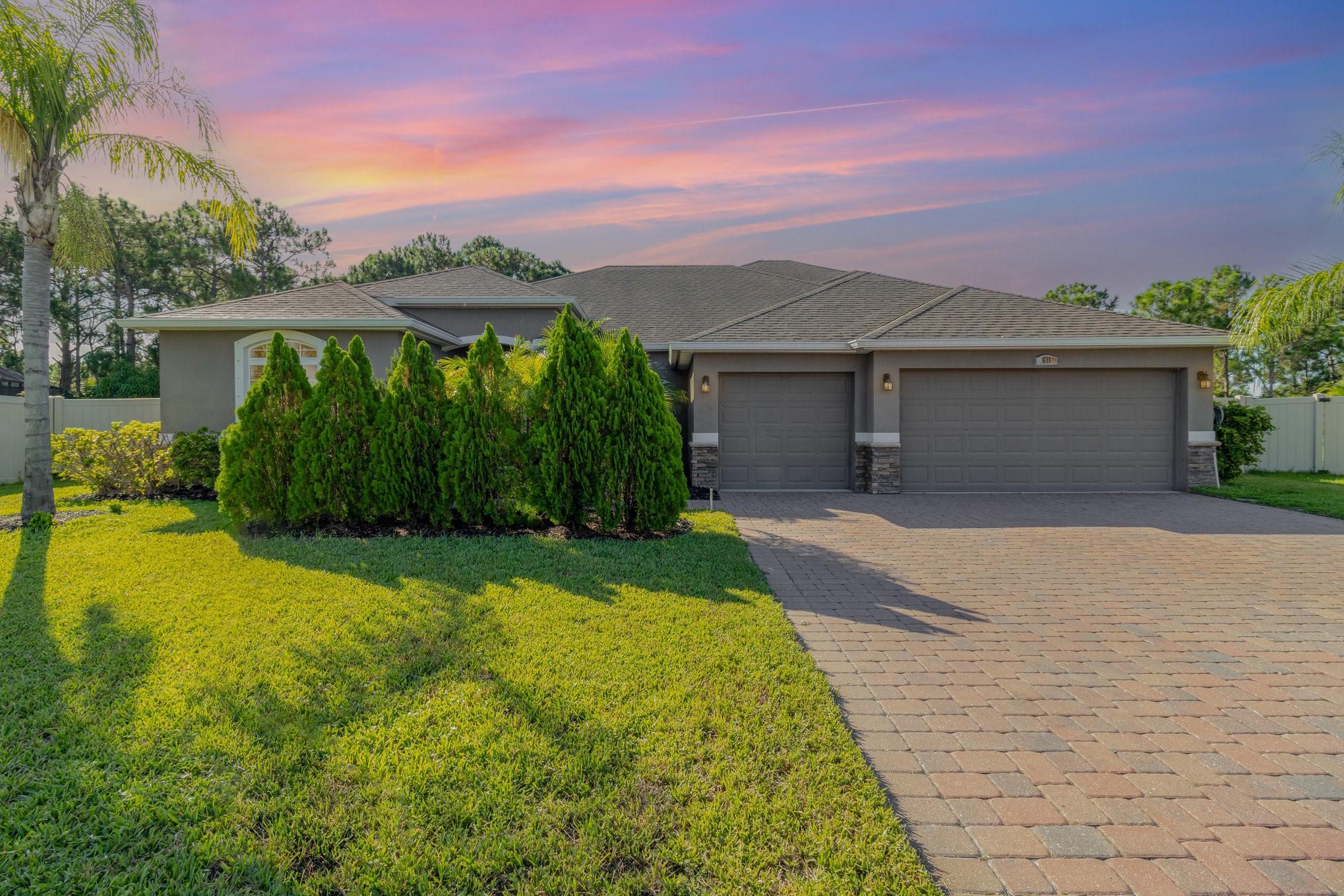 611 Easton Forest Circle Property Photo 1