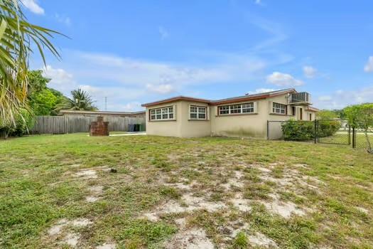 2849 Sw 6 Street Property Photo 5