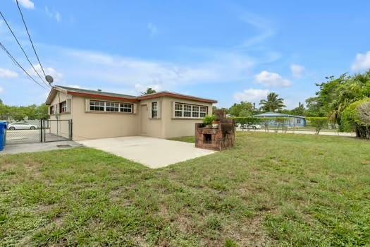 2849 Sw 6 Street Property Photo 6