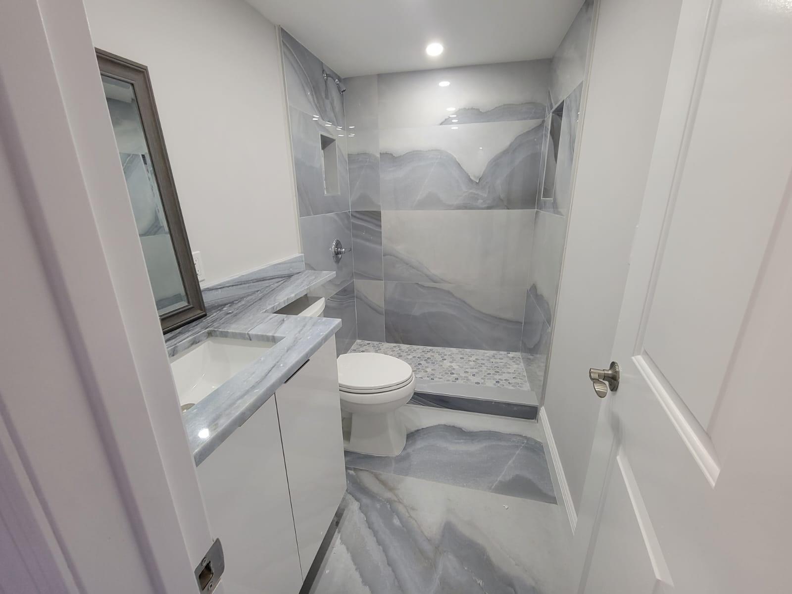 200 S Birch Rd 1205 Property Photo 4