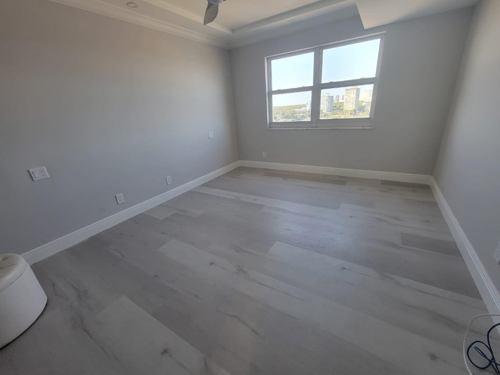 200 S Birch Road 1205 Property Photo 8