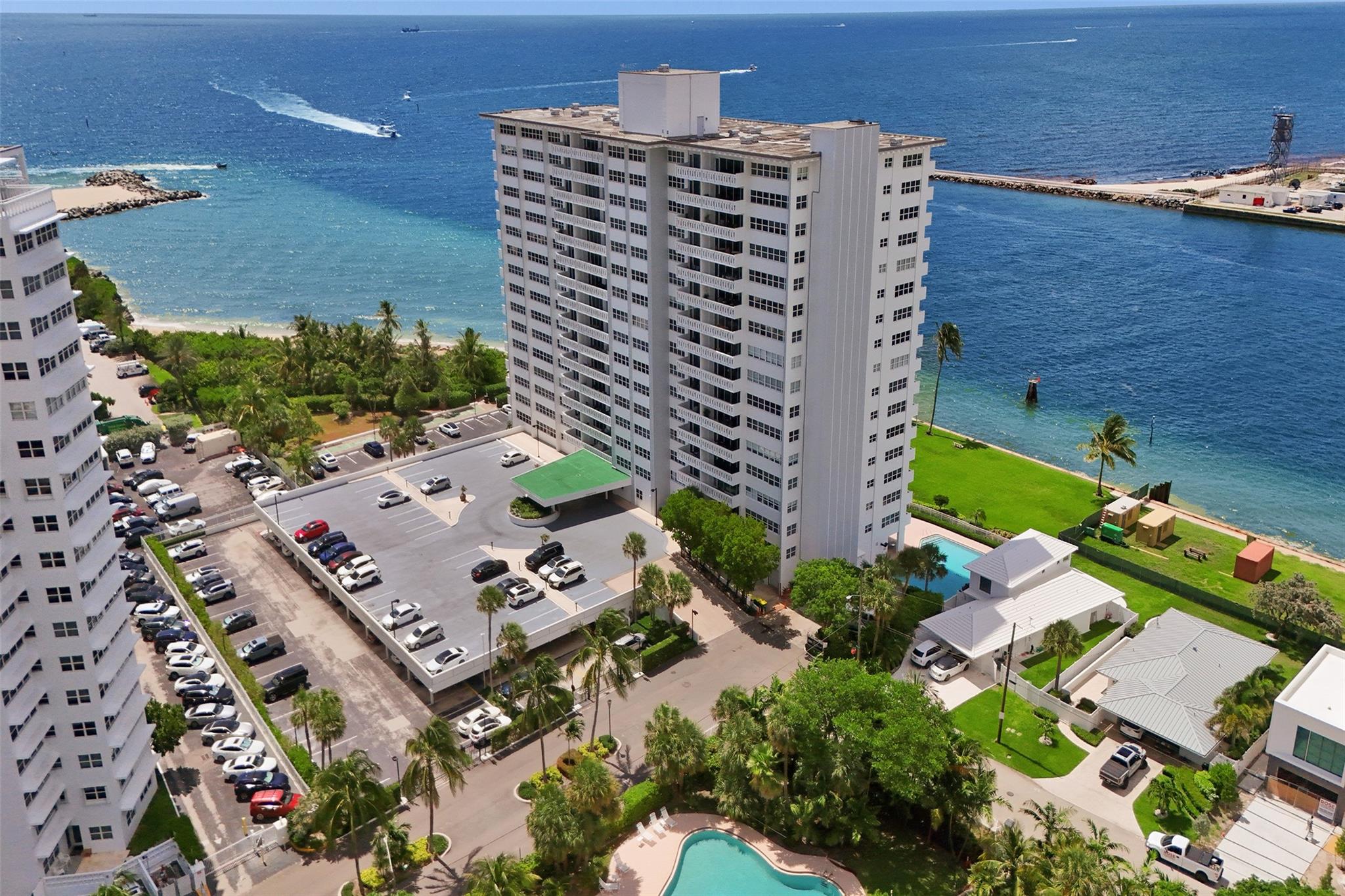 2100 S Ocean Dr 14h Property Photo 42
