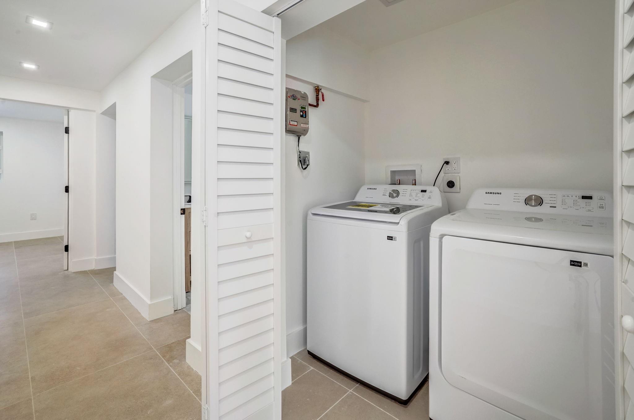 2407 Sugarloaf Ln Property Photo 12
