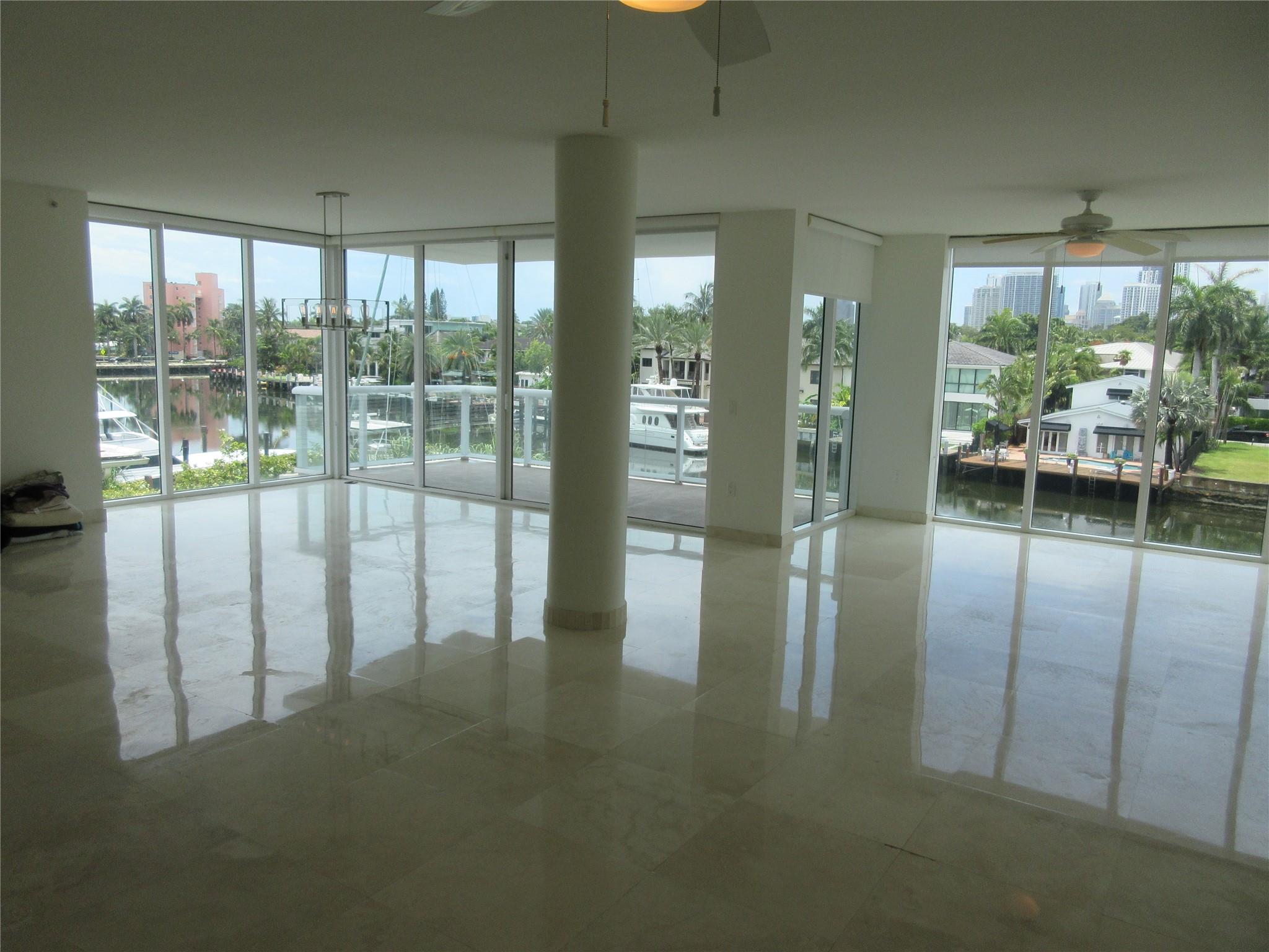 45 Hendricks Isle 301 Property Photo 12