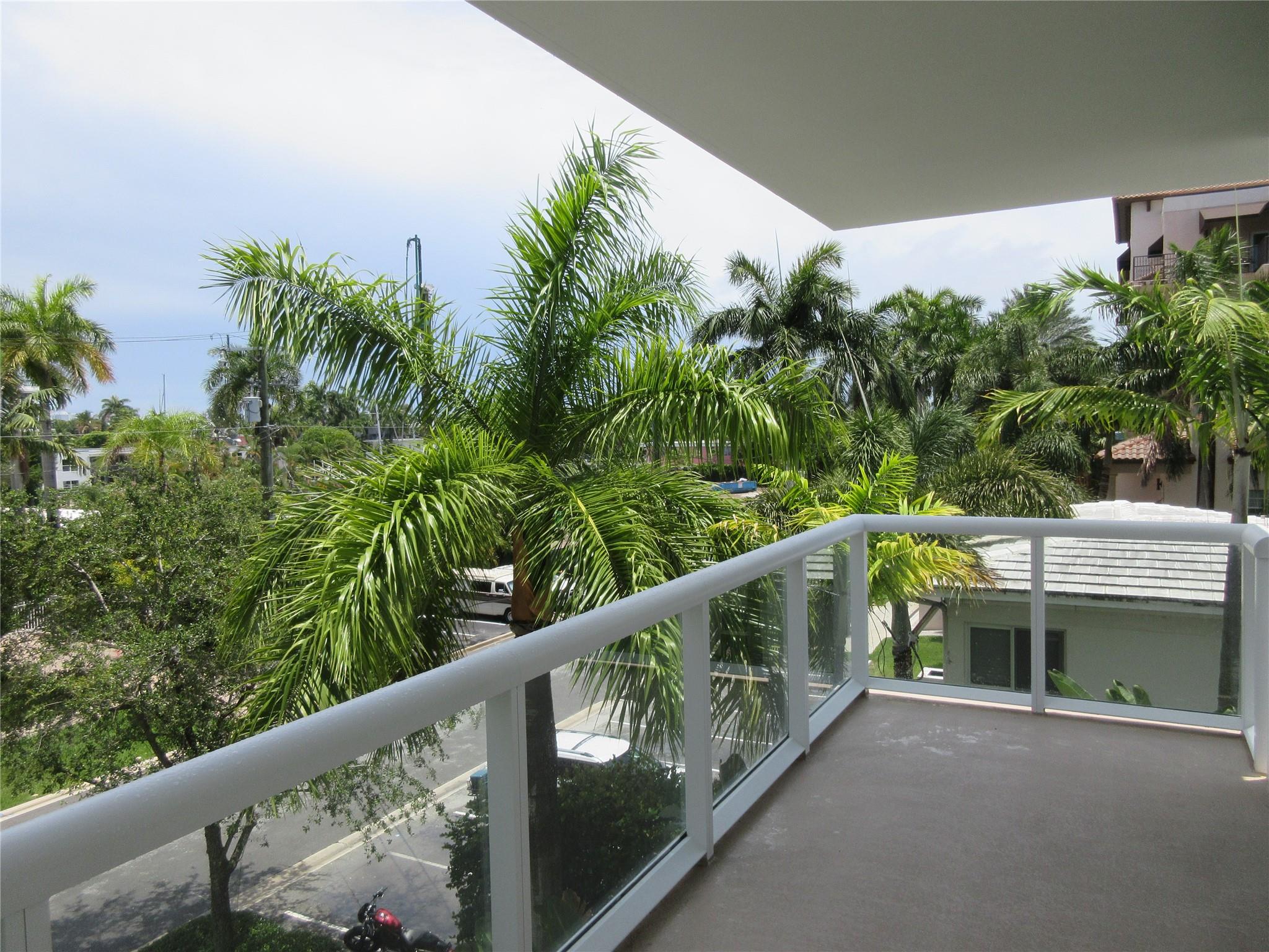 45 Hendricks Isle 301 Property Photo 26