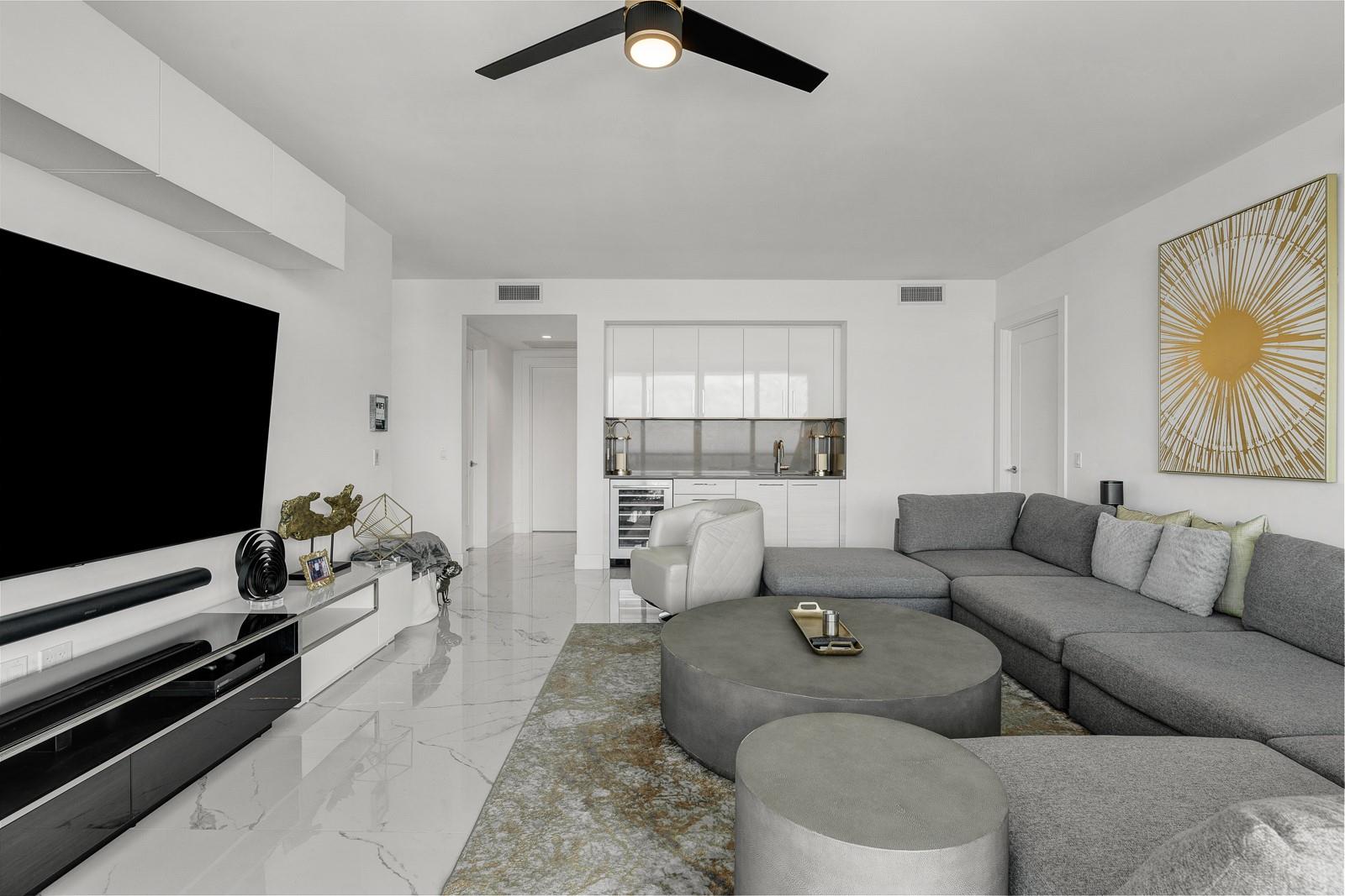 100 E Las Olas Blvd 4001 Property Photo 9