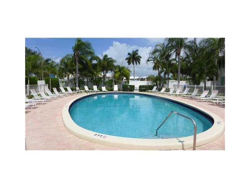 1851 NE 62nd St 523 Property Photo 1