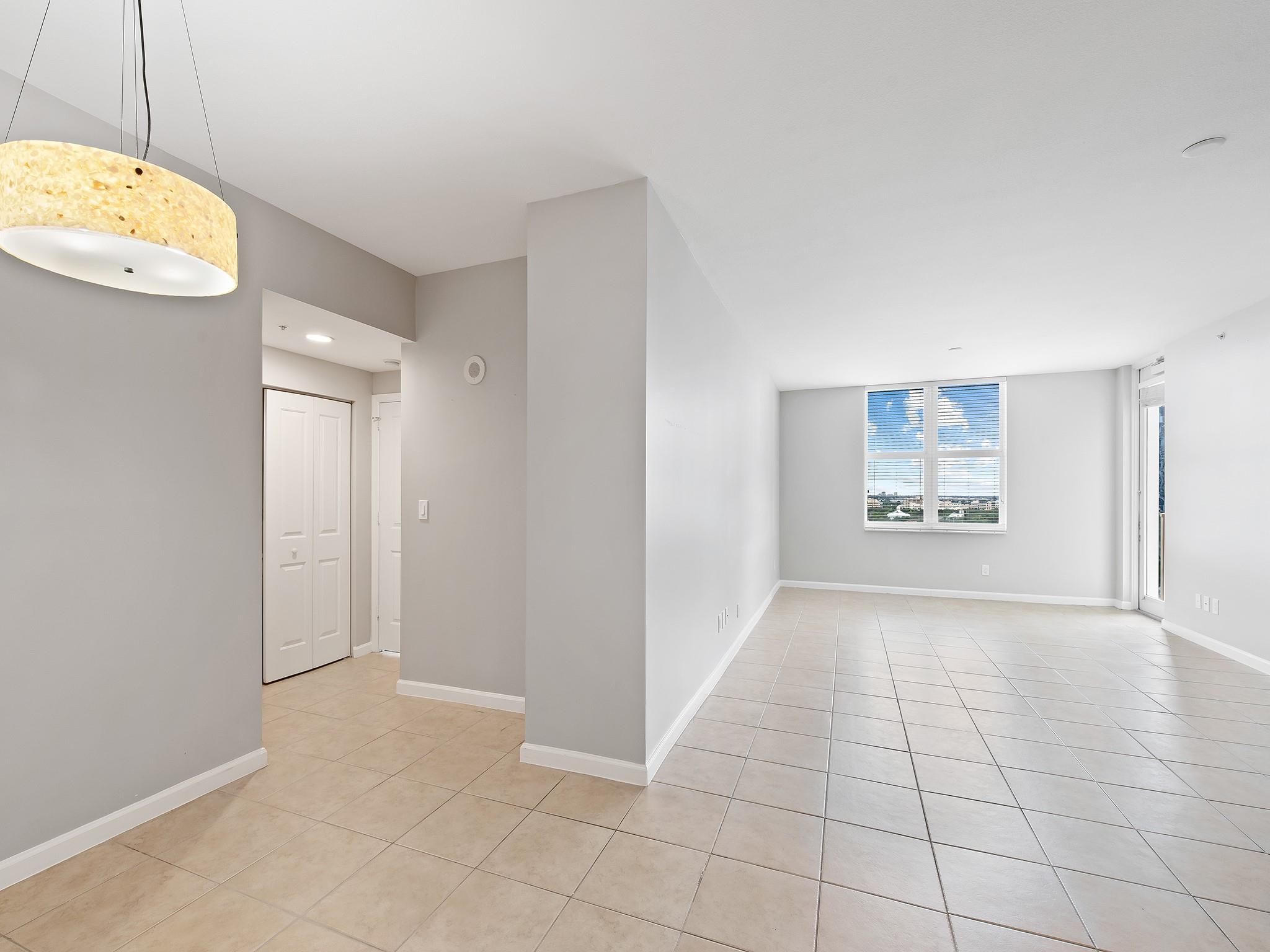 511 Se 5th Av 1507 Property Photo 4