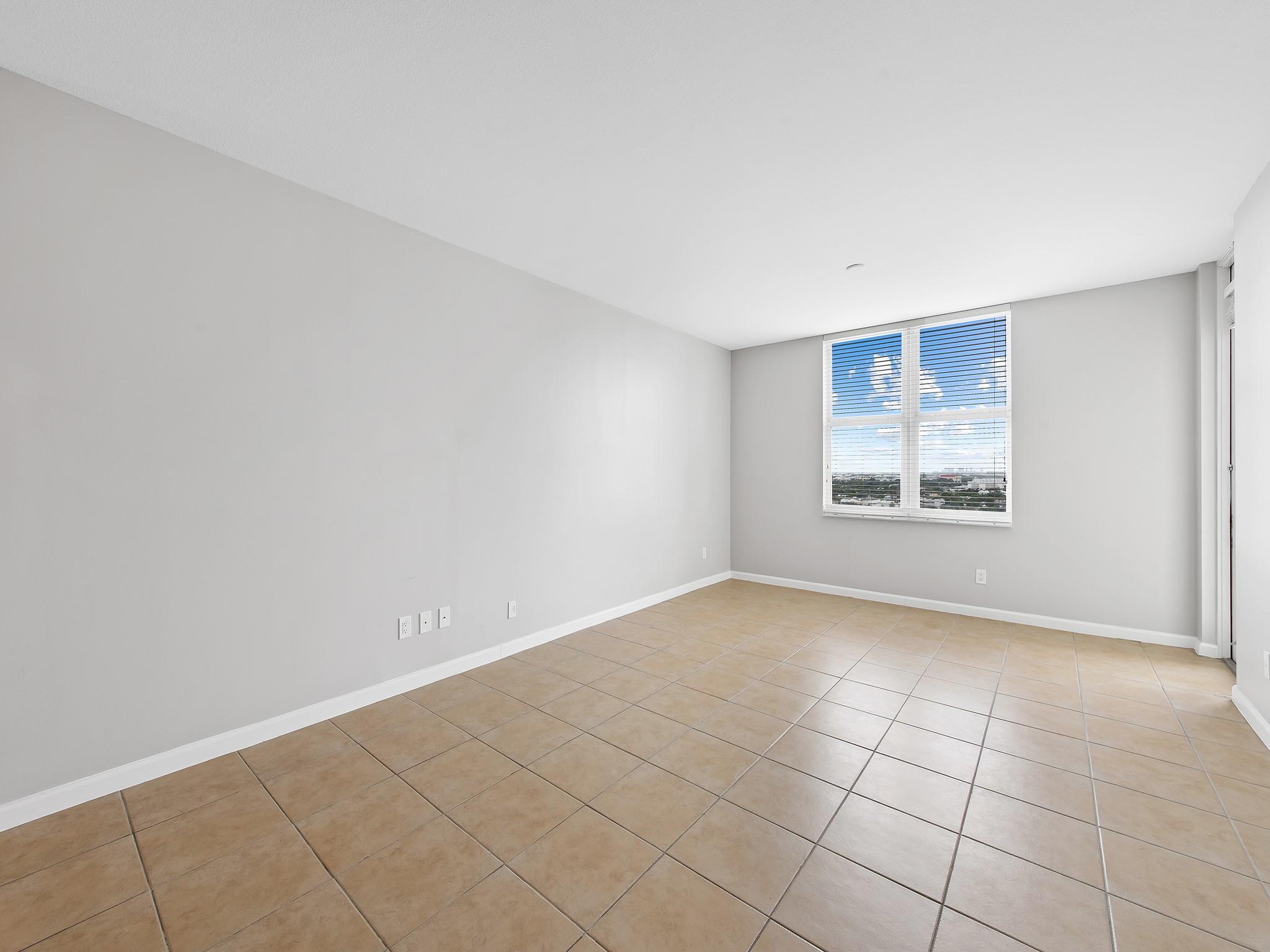511 Se 5th Av 1507 Property Photo 16