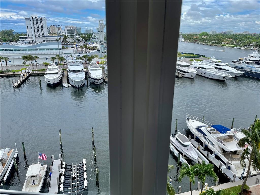 1 Las Olas Circle 712 Property Photo 11