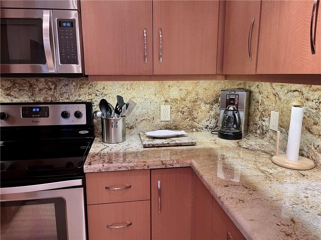 1 Las Olas Circle 712 Property Photo 25