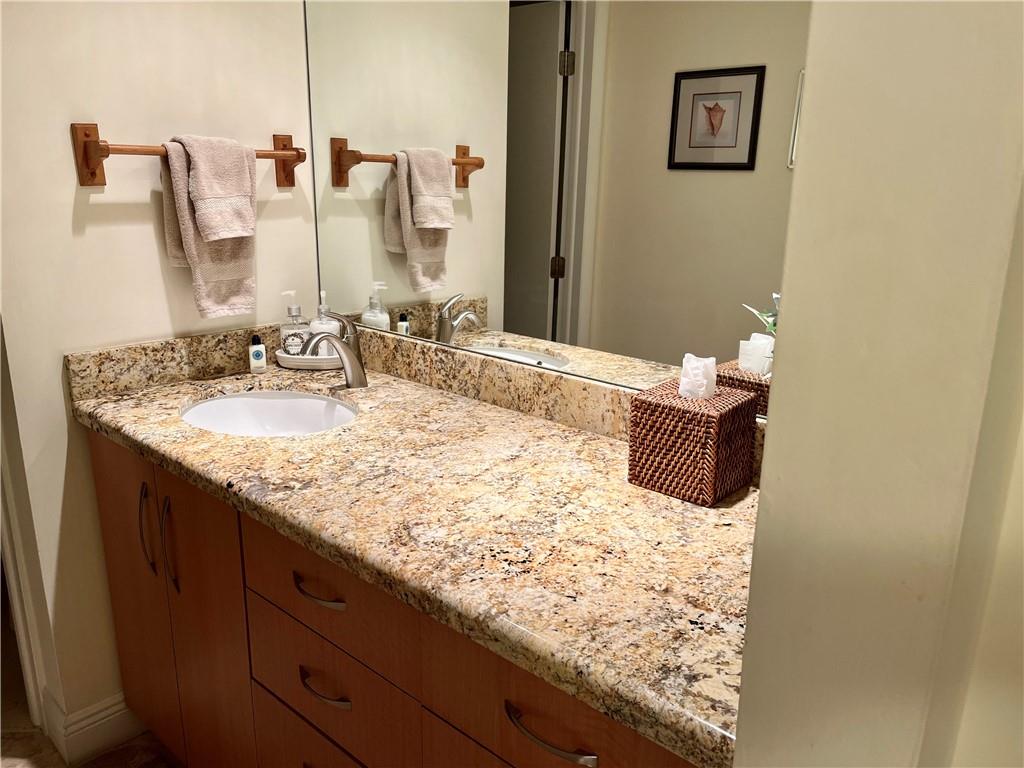 1 Las Olas Circle 712 Property Photo 33