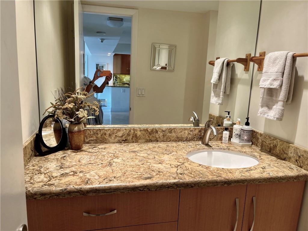 1 Las Olas Circle 712 Property Photo 42
