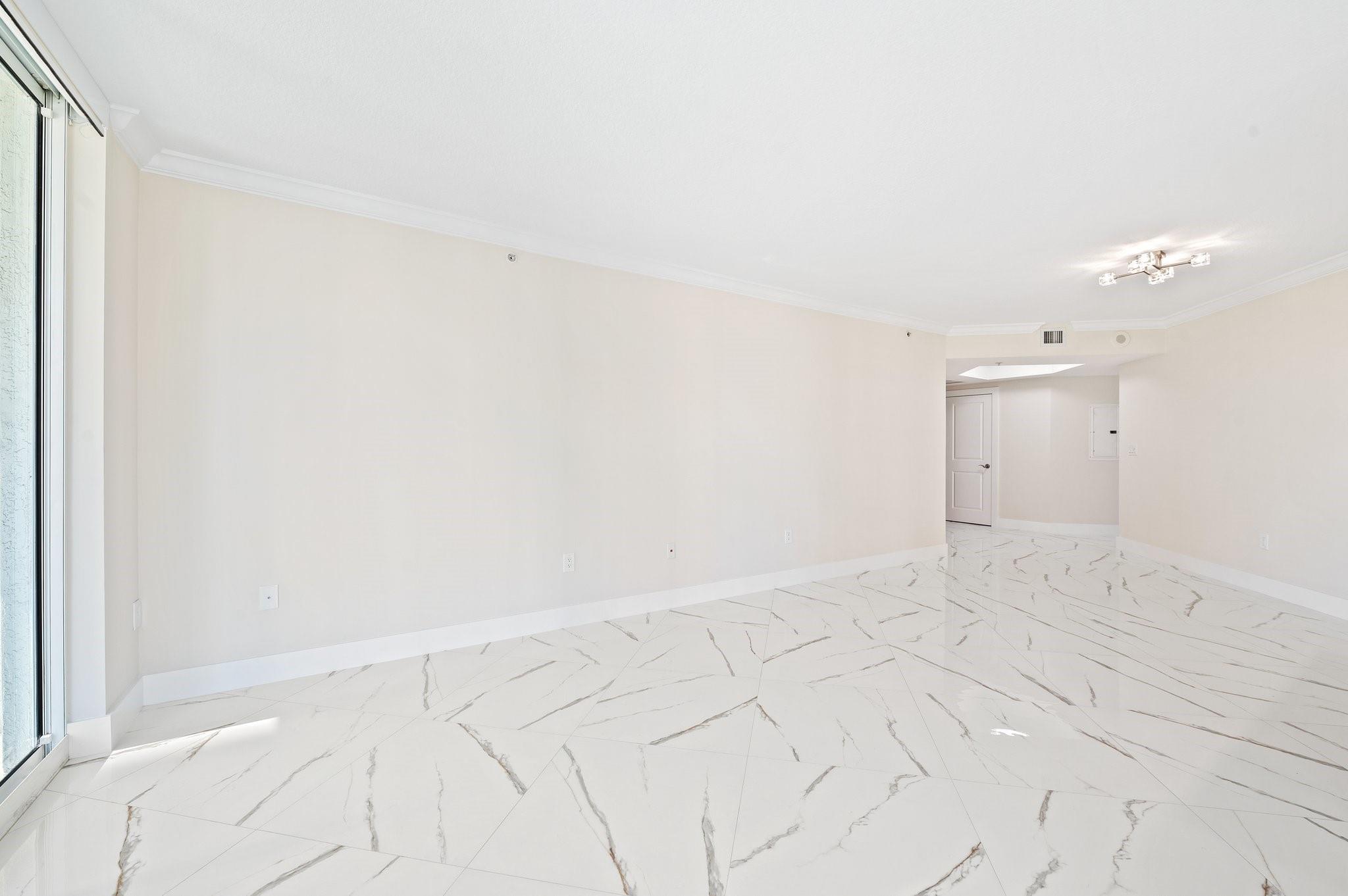 347 N New River Dr 1509 Property Photo 16