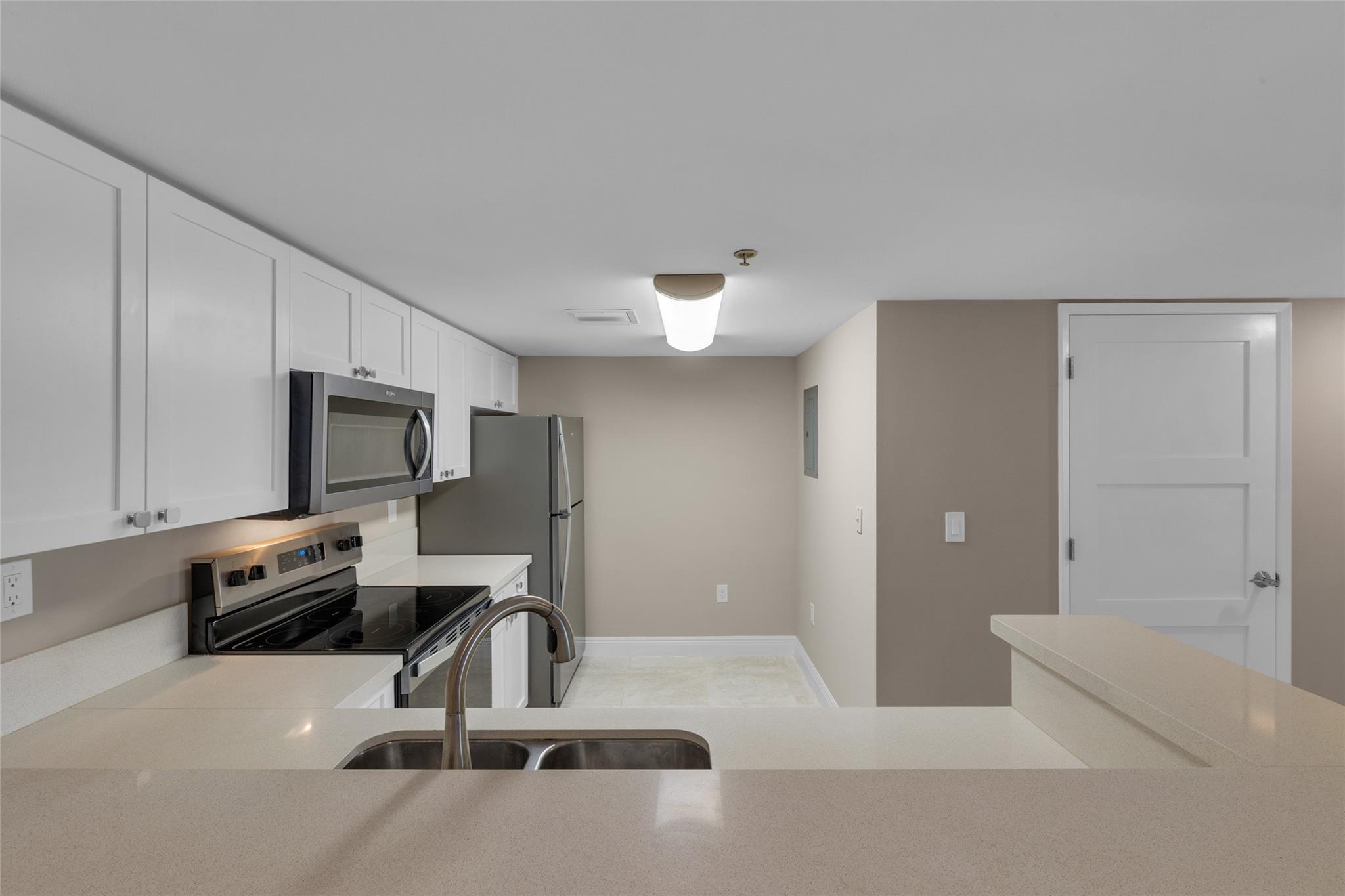 520 Se 5th Ave 3605 Property Photo 7
