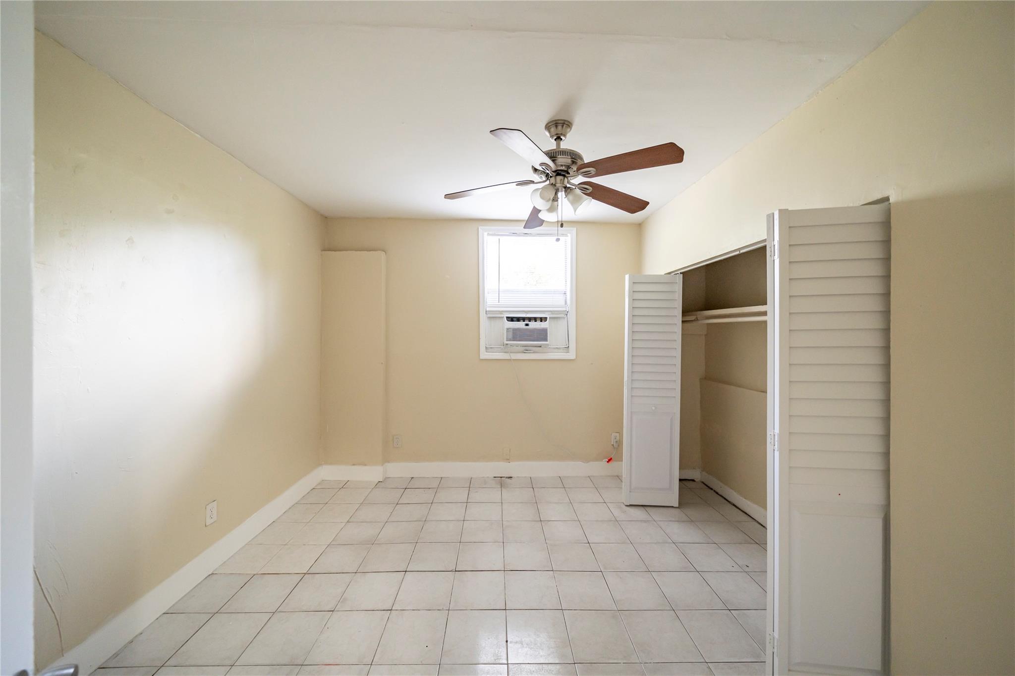 549 Ne 2nd Ave Property Photo 12