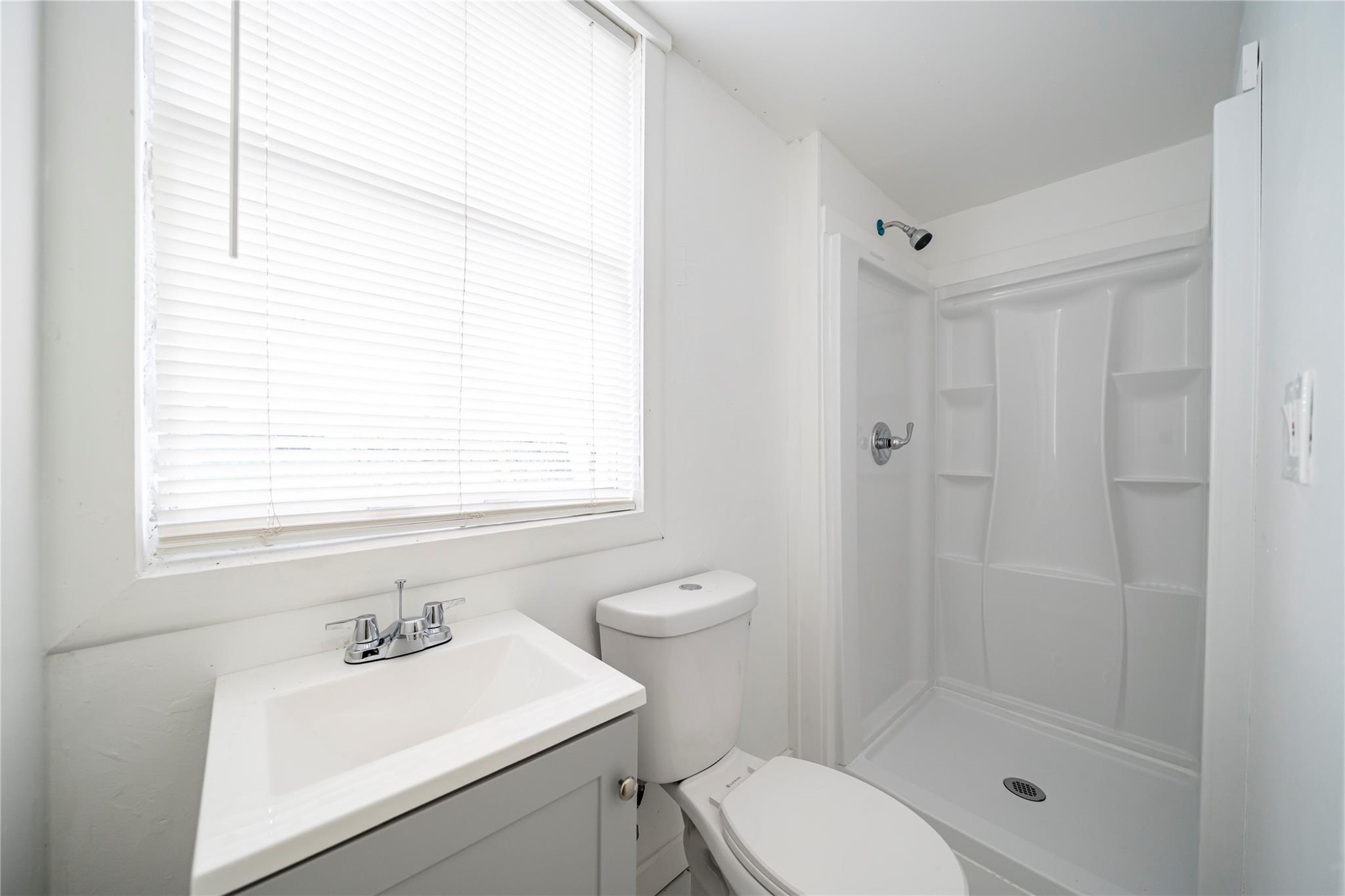 549 Ne 2nd Ave Property Photo 15