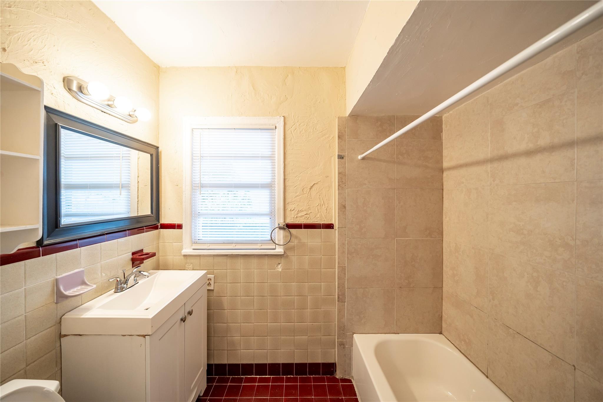 549 Ne 2nd Ave Property Photo 19