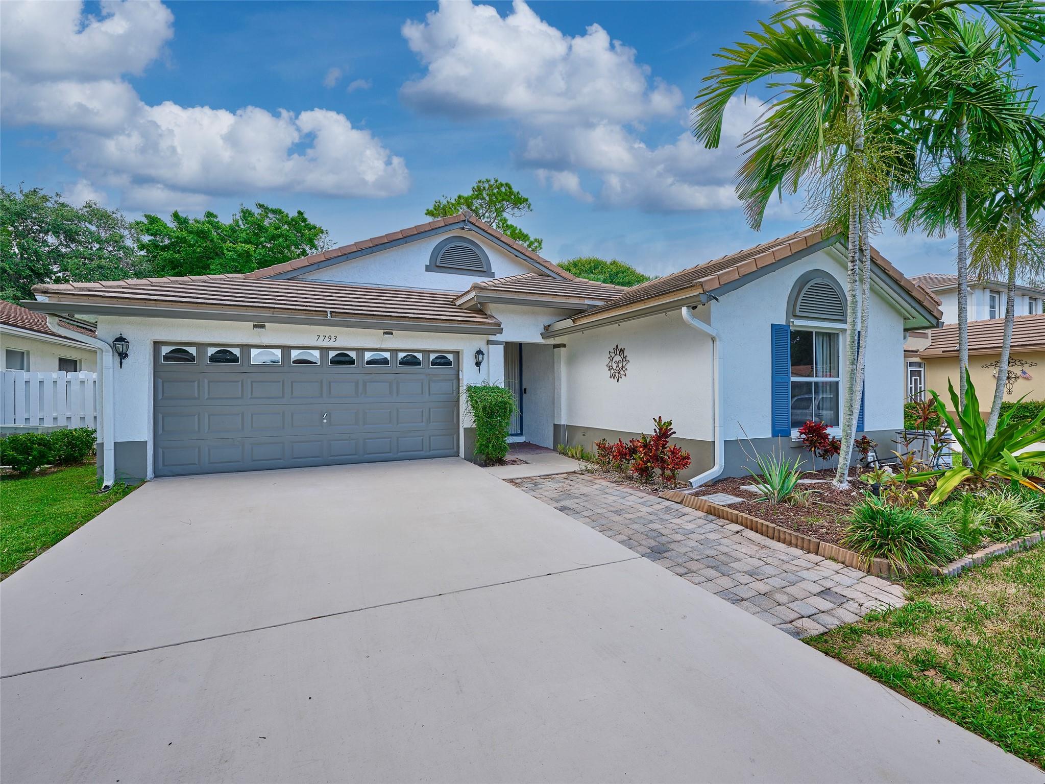 7793 Manor Forest Ln Property Photo 1