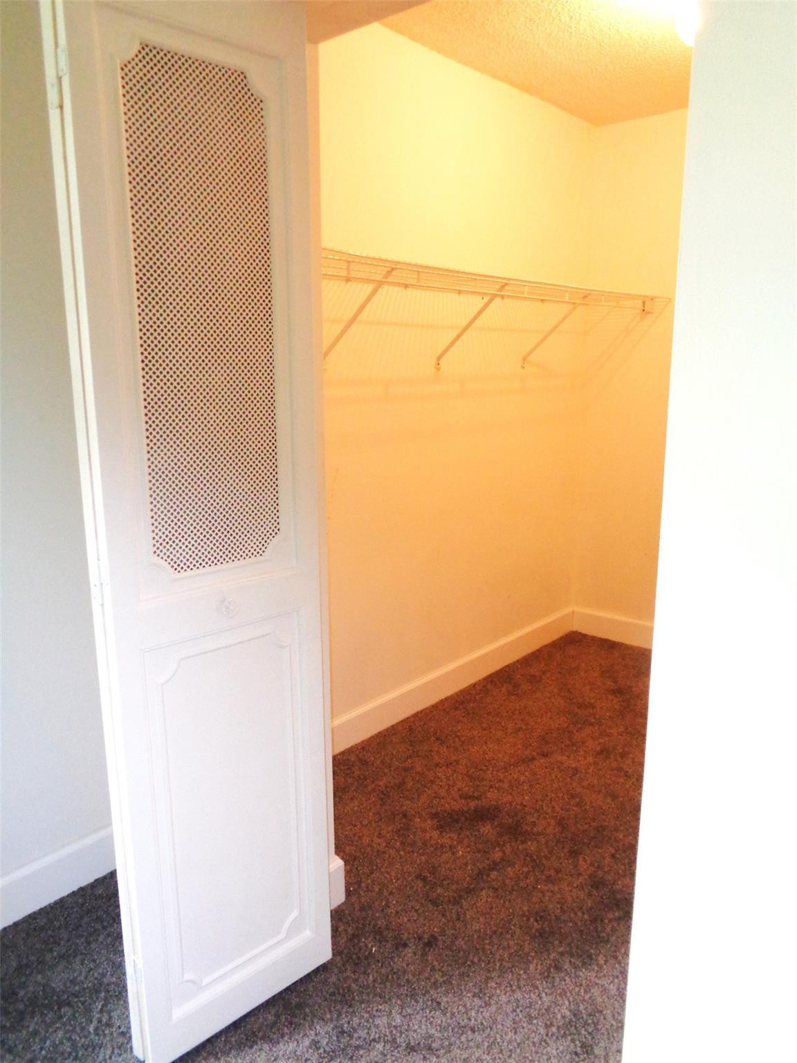 7320 Lake Circle Drive 101 Property Photo 20