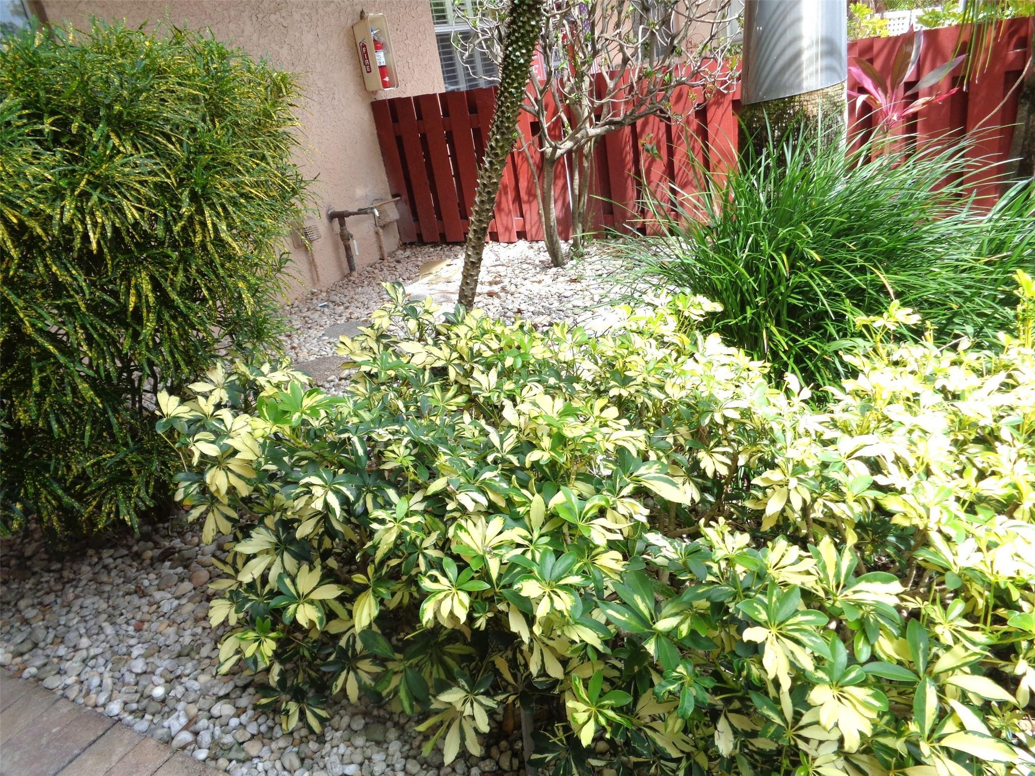 7320 Lake Circle Drive 101 Property Photo 31