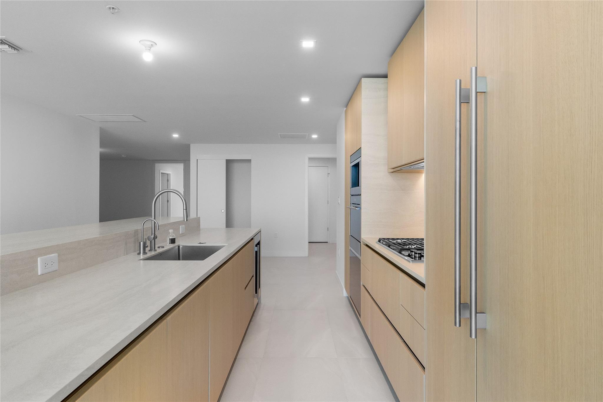 900 N Ocean Boulevard 504 Property Photo 11