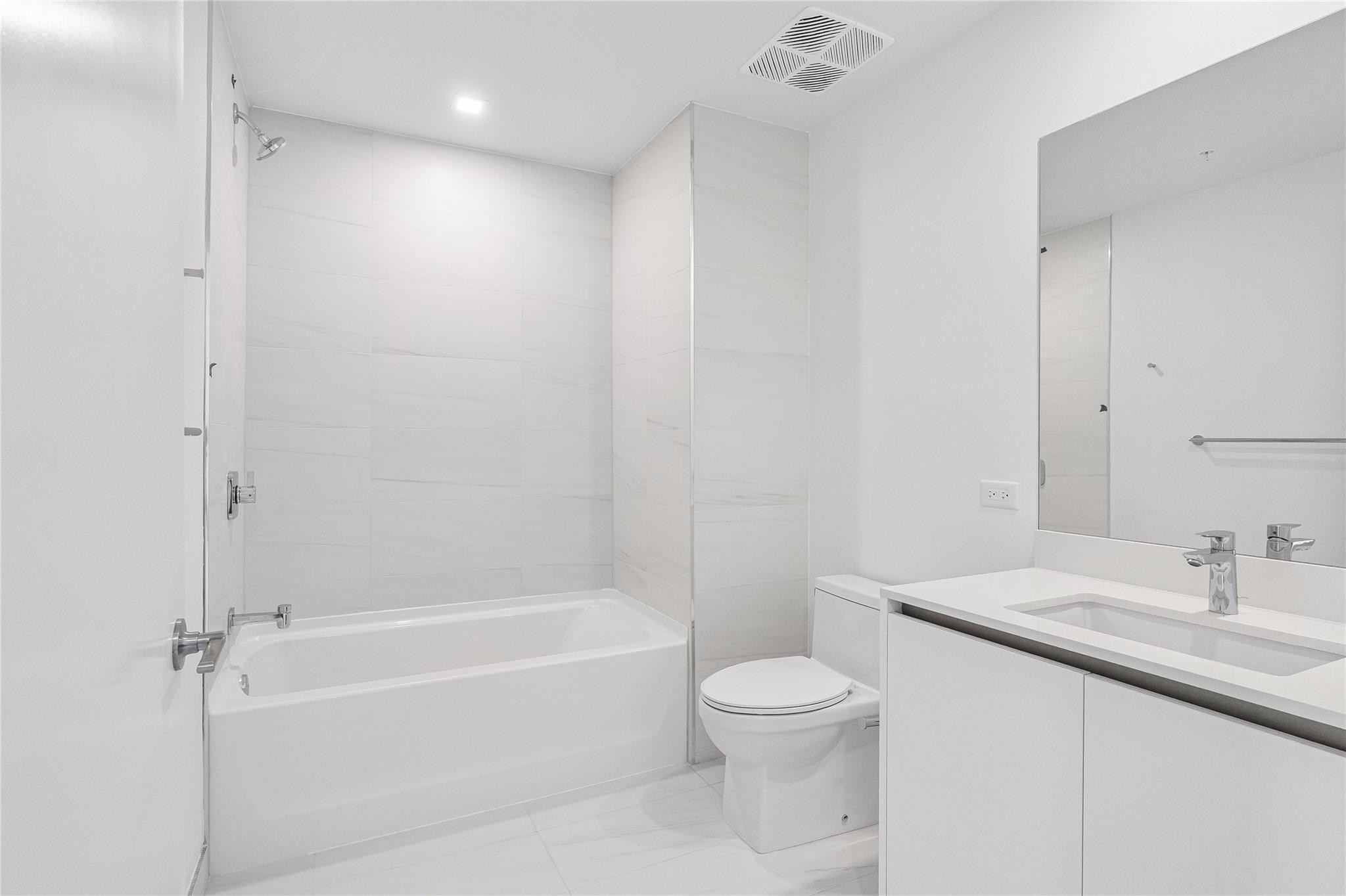 900 N Ocean Boulevard 504 Property Photo 20