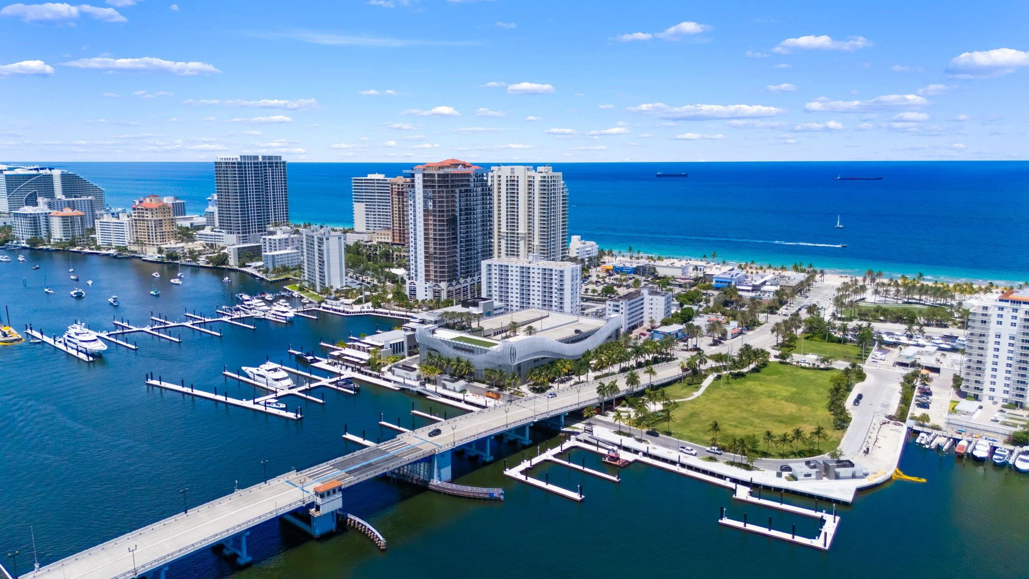 200 S Birch Rd 408 Property Photo 1