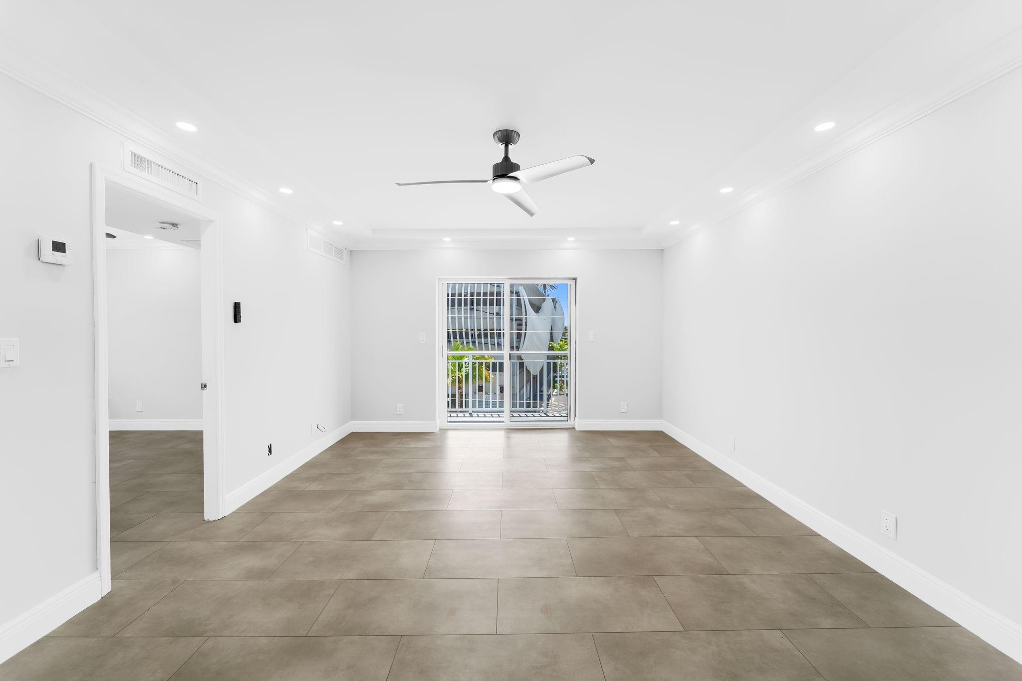 200 S Birch Rd 408 Property Photo 6